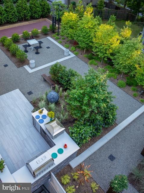 LORCOM GROVE - Residential