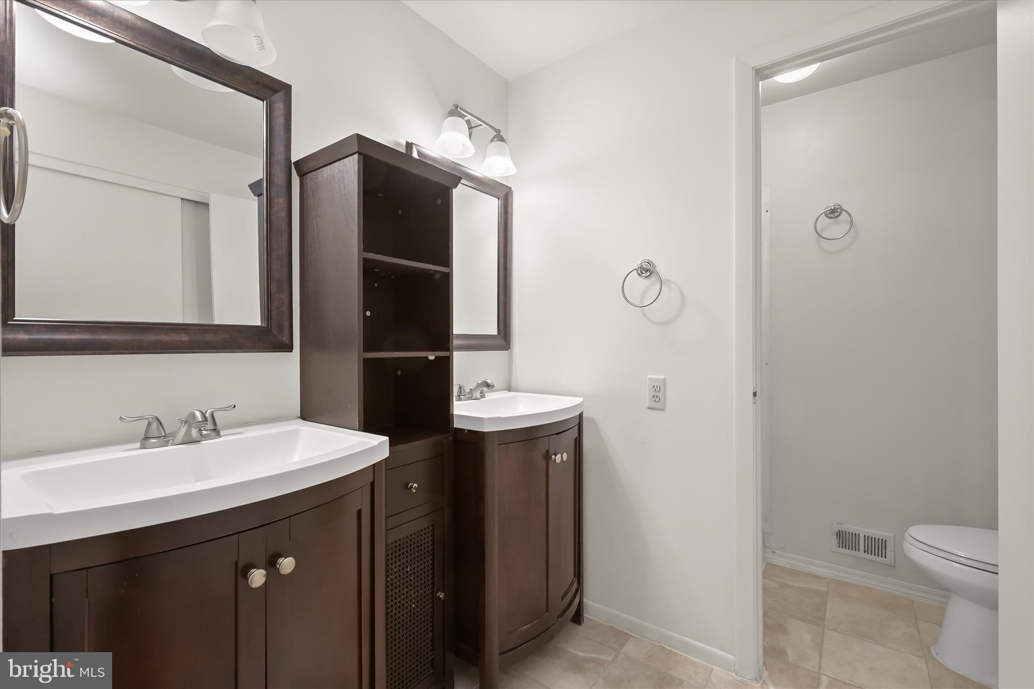 KINGS CONTRIVANCE - Residential