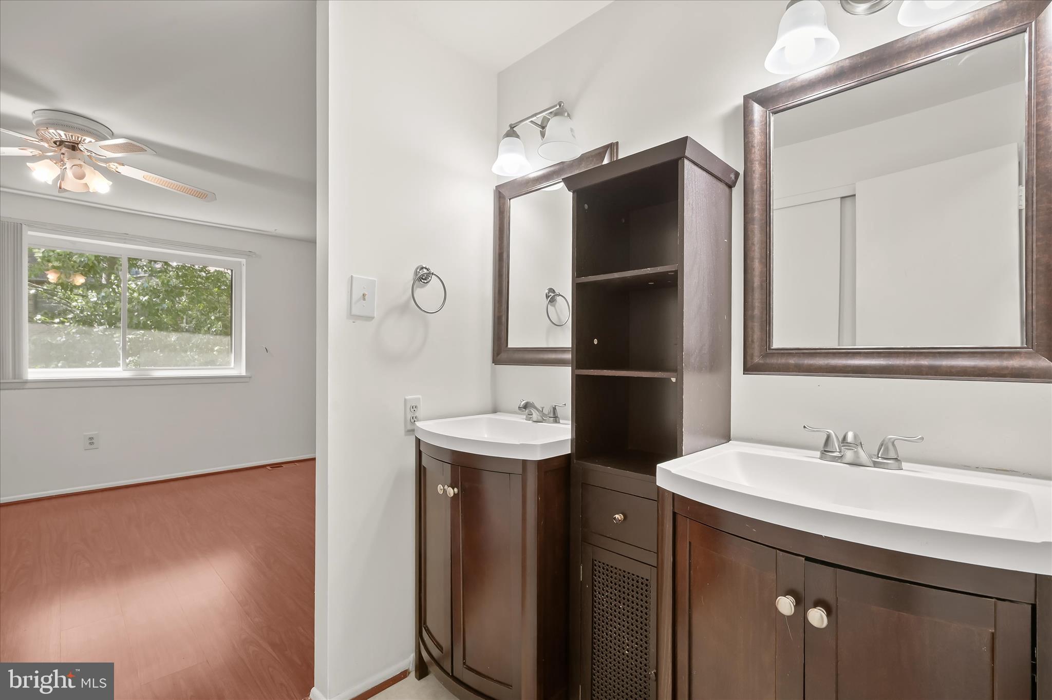 KINGS CONTRIVANCE - Residential