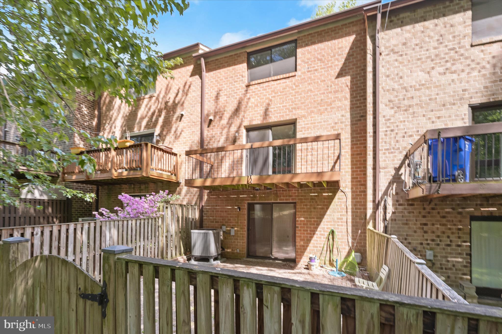 KINGS CONTRIVANCE - Residential