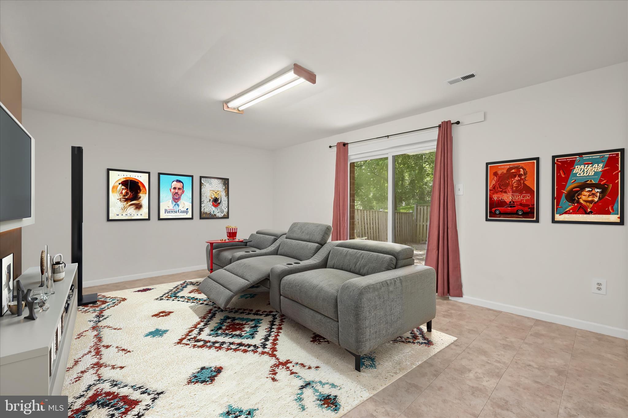 KINGS CONTRIVANCE - Residential