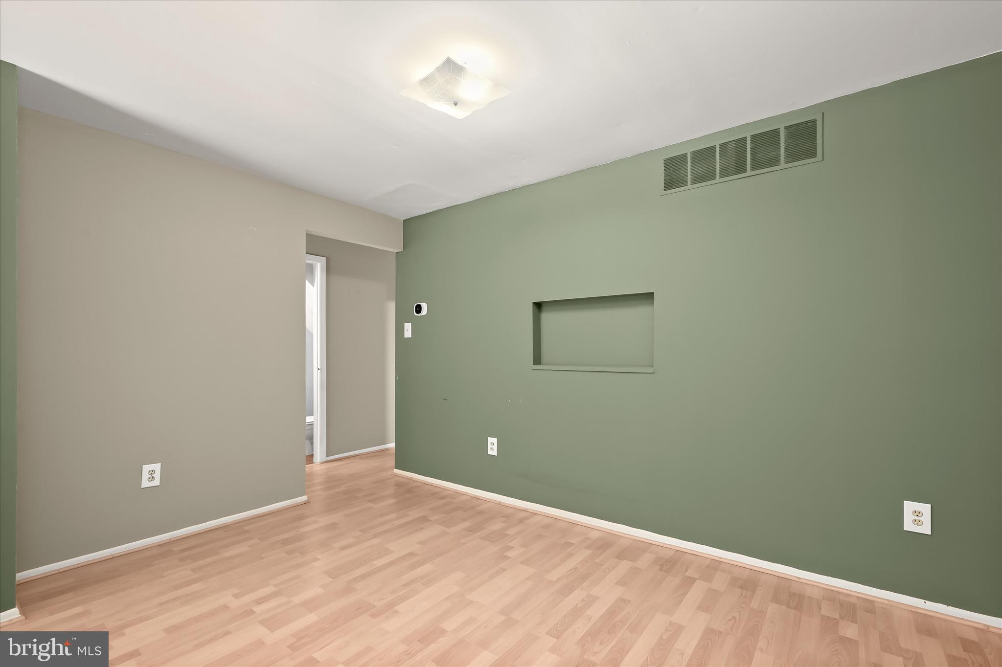 KINGS CONTRIVANCE - Residential