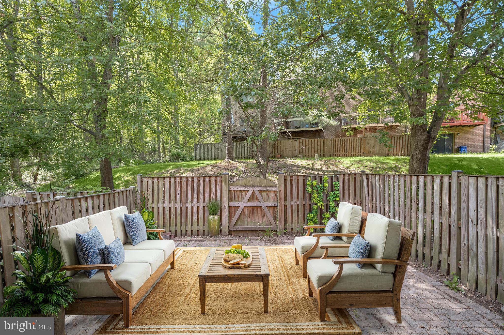 KINGS CONTRIVANCE - Residential