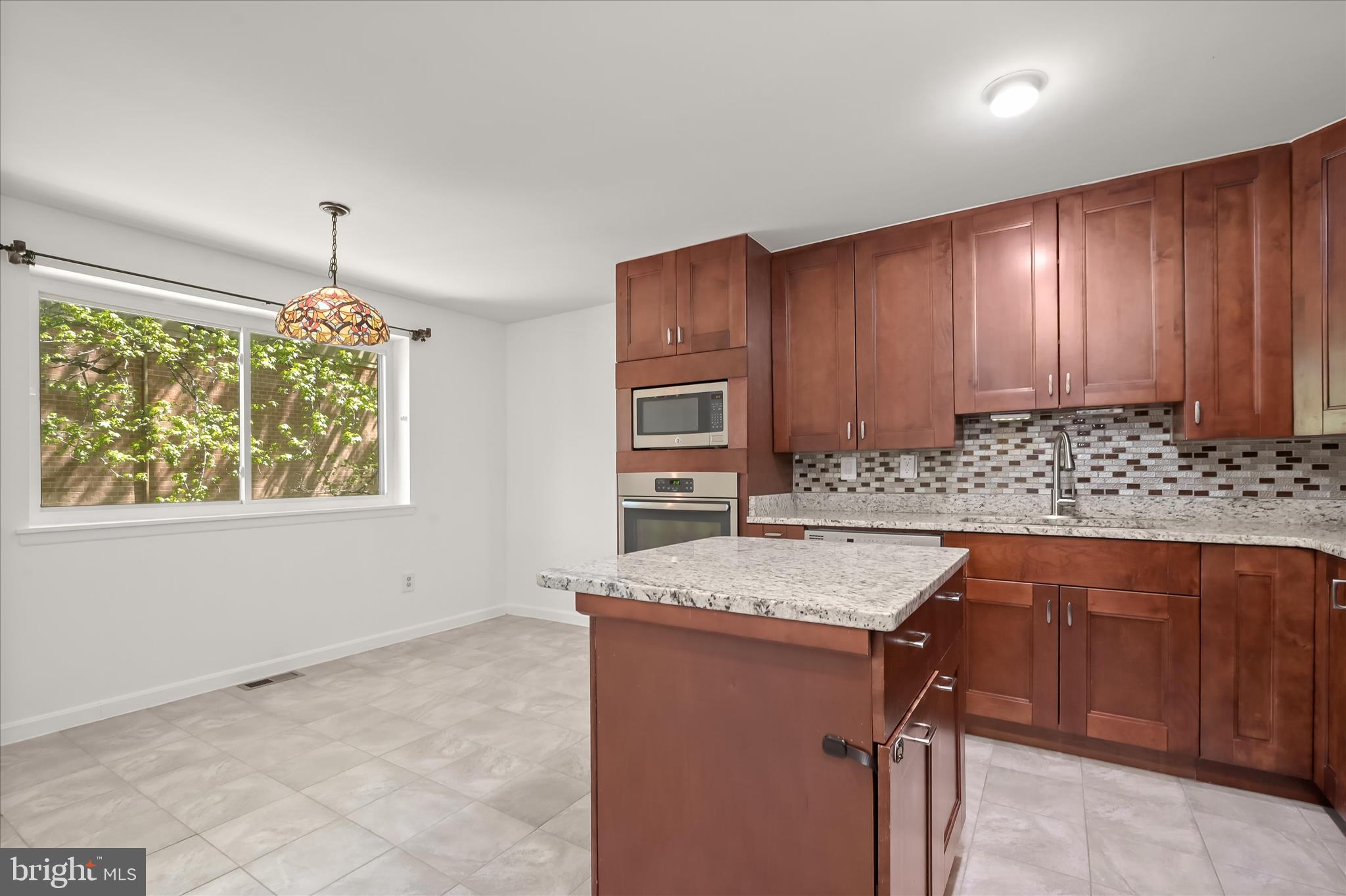 KINGS CONTRIVANCE - Residential