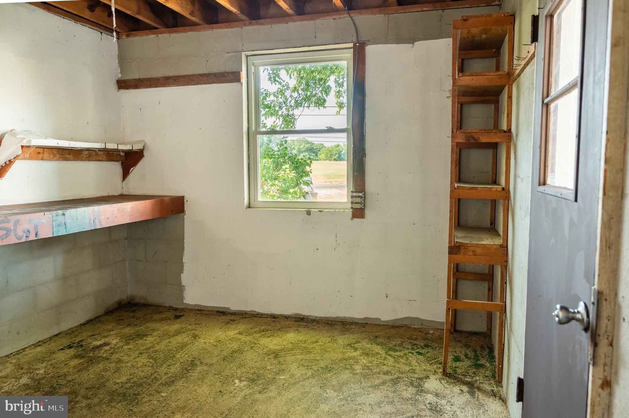 KIMBERLY G HENRY - Residential