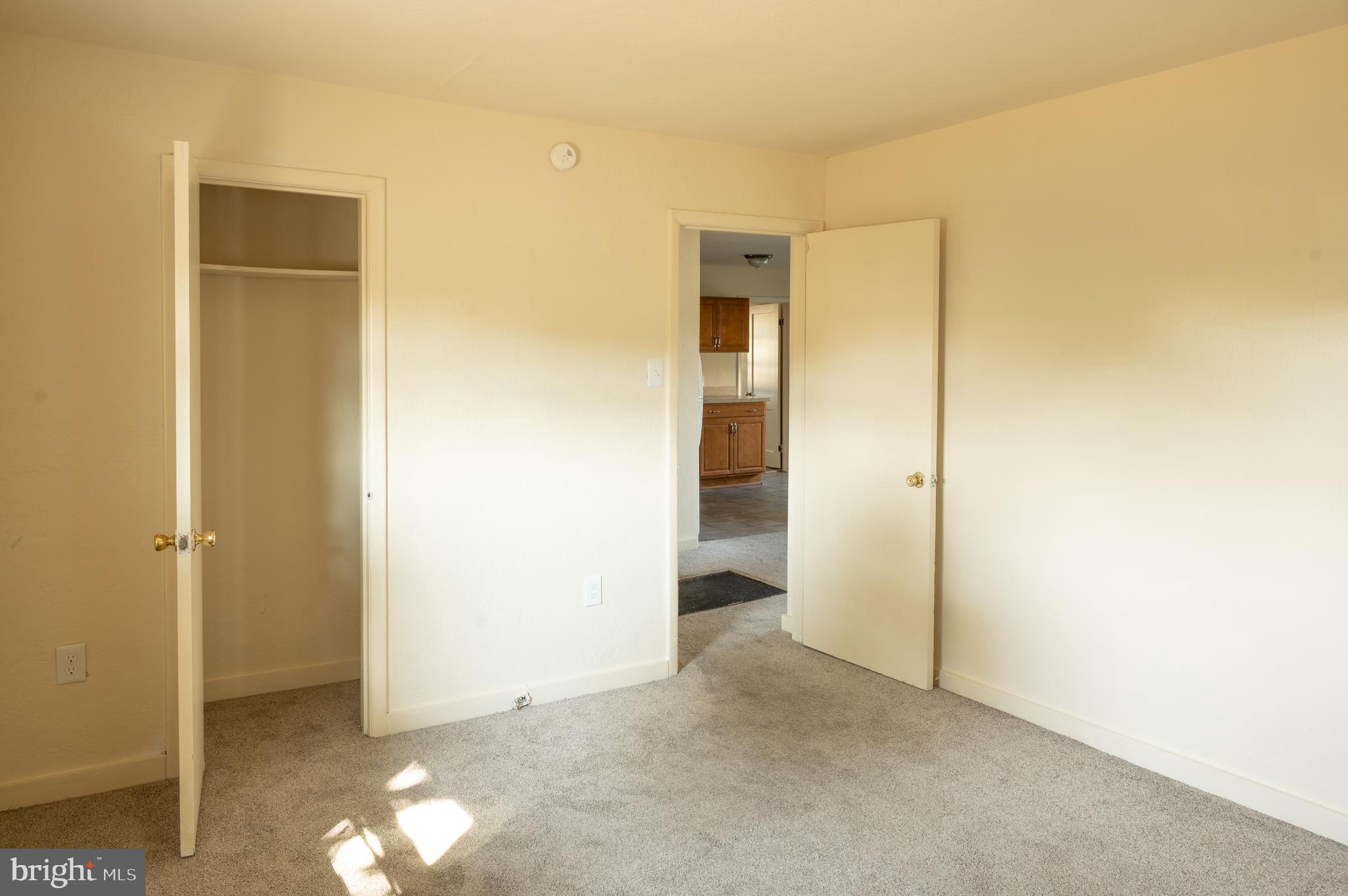 KIMBERLY G HENRY - Residential