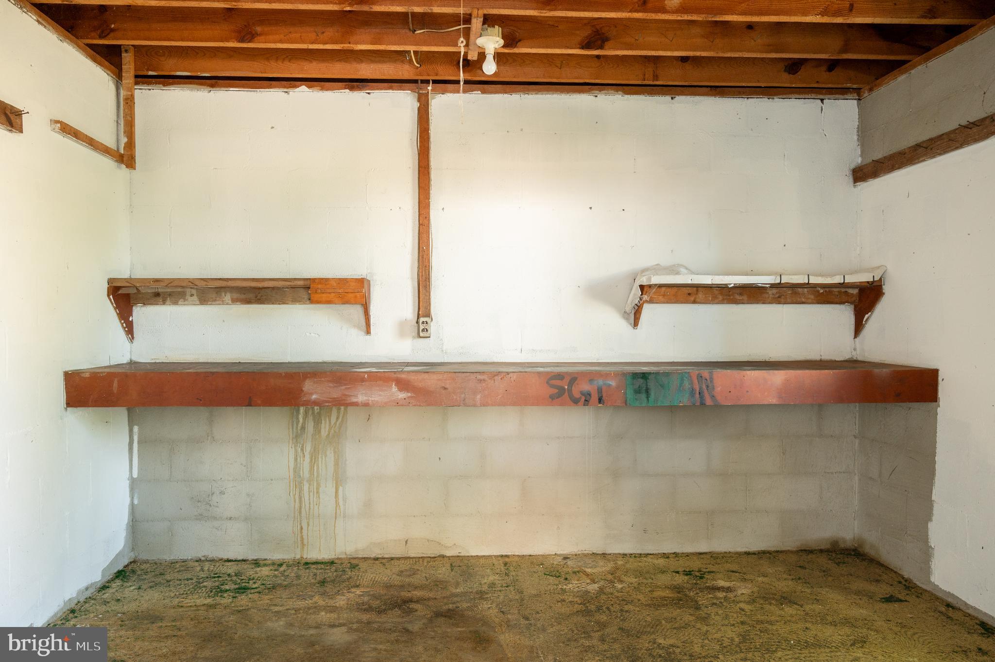 KIMBERLY G HENRY - Residential