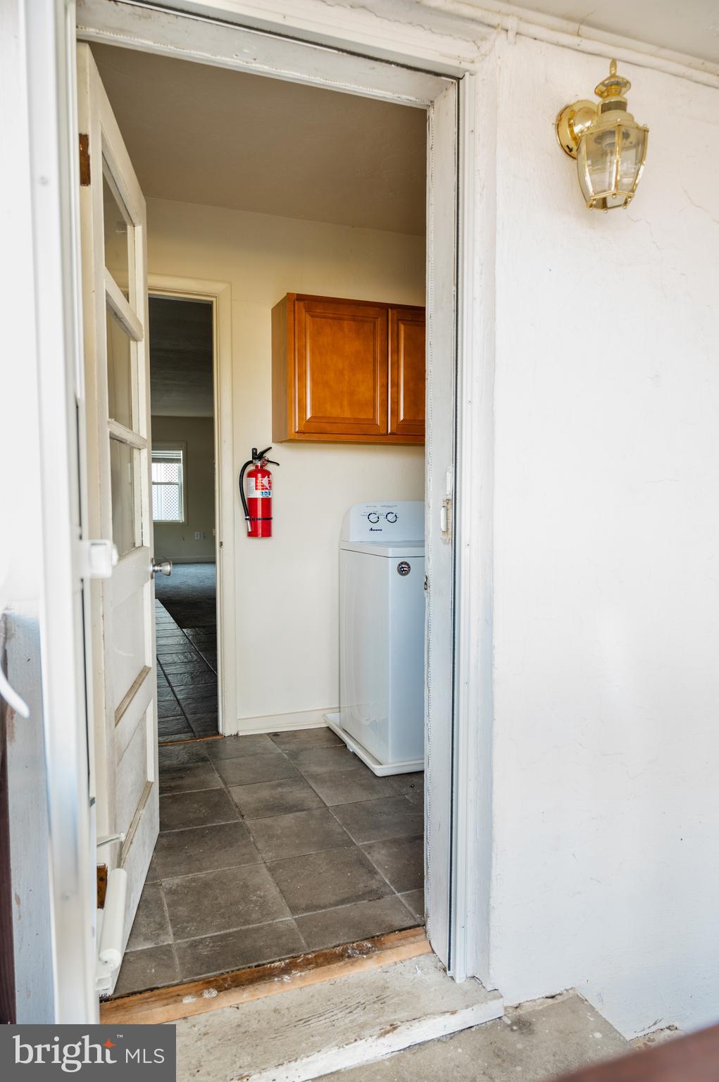 KIMBERLY G HENRY - Residential