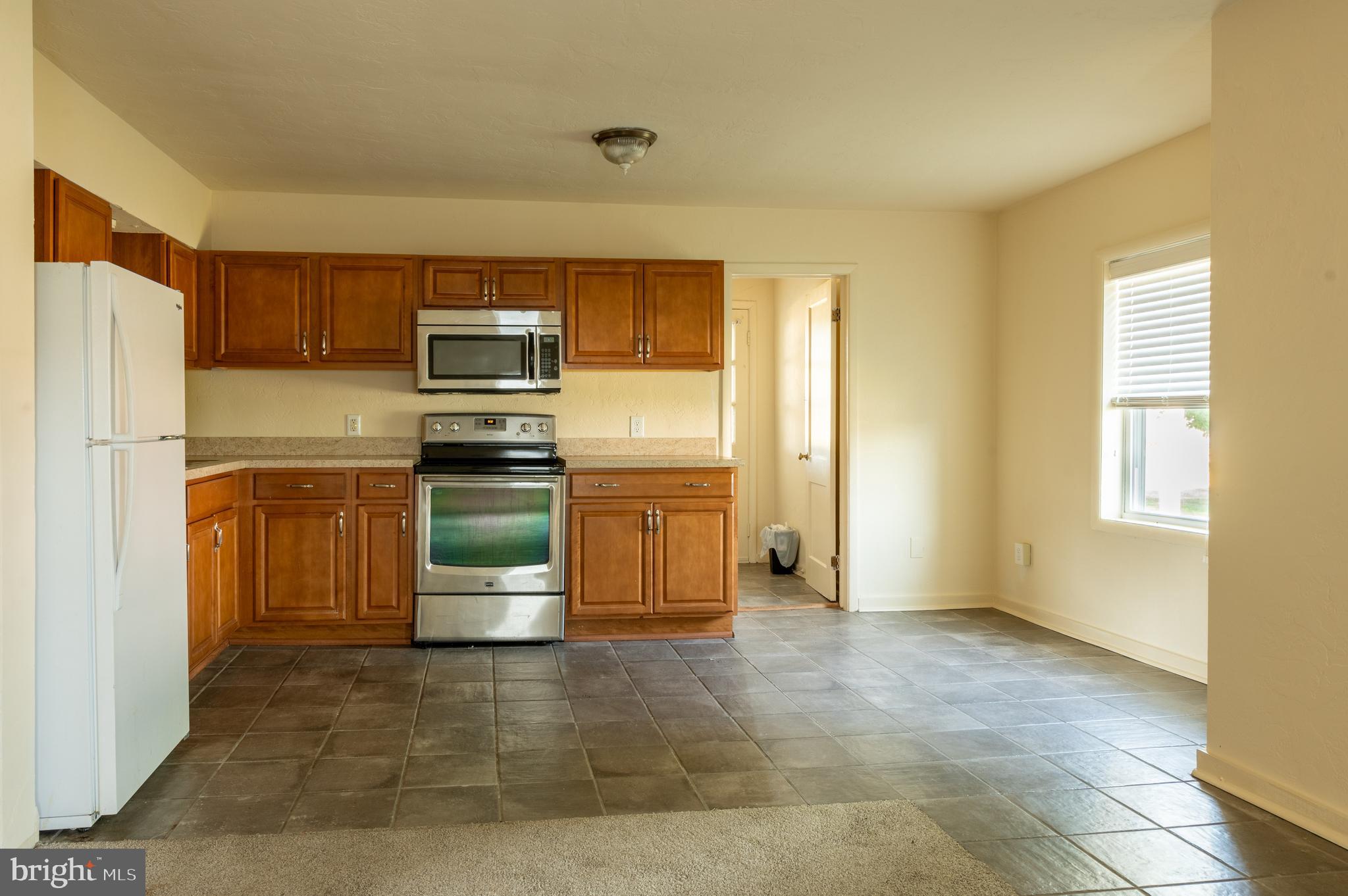 KIMBERLY G HENRY - Residential