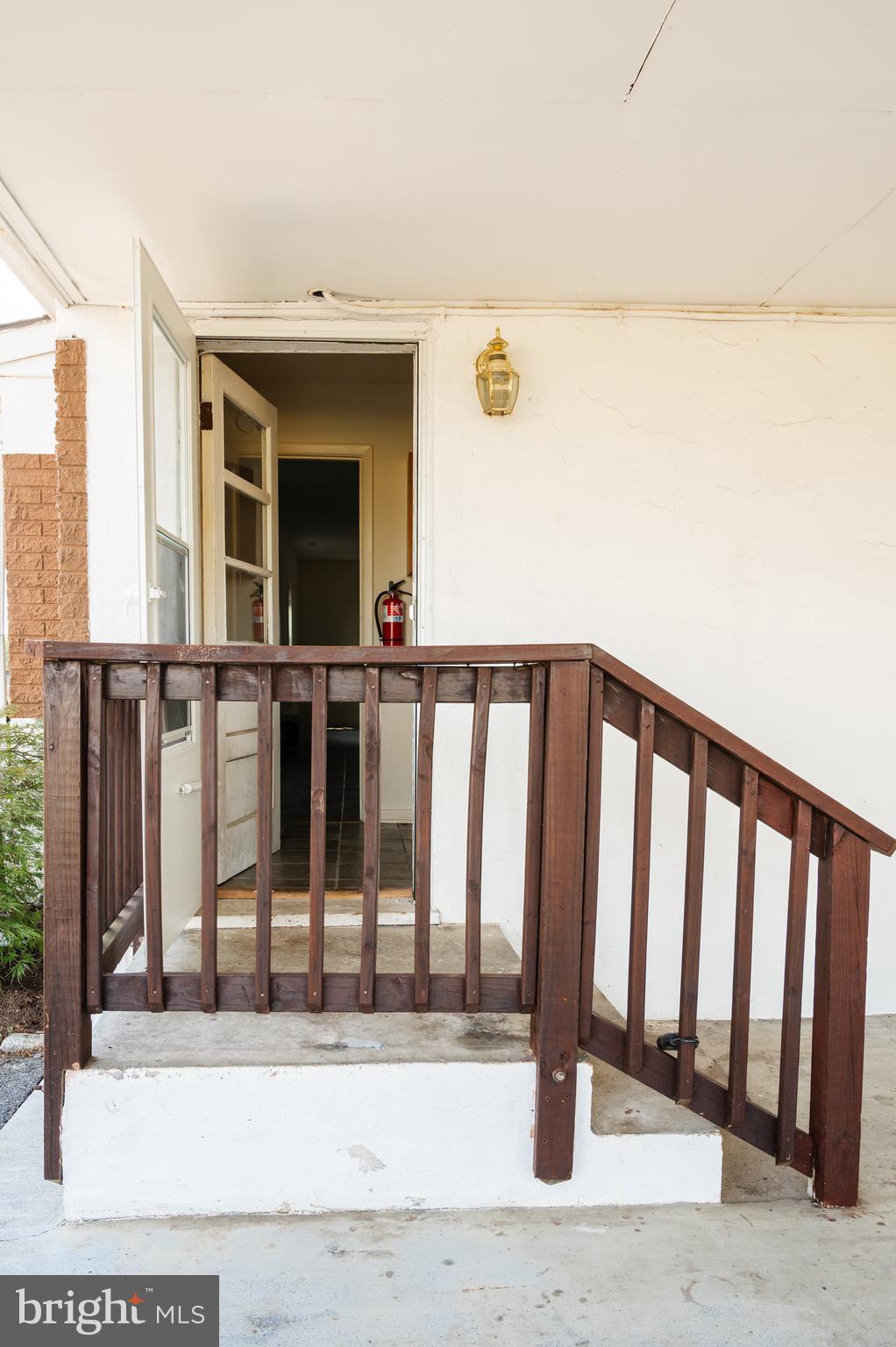 KIMBERLY G HENRY - Residential