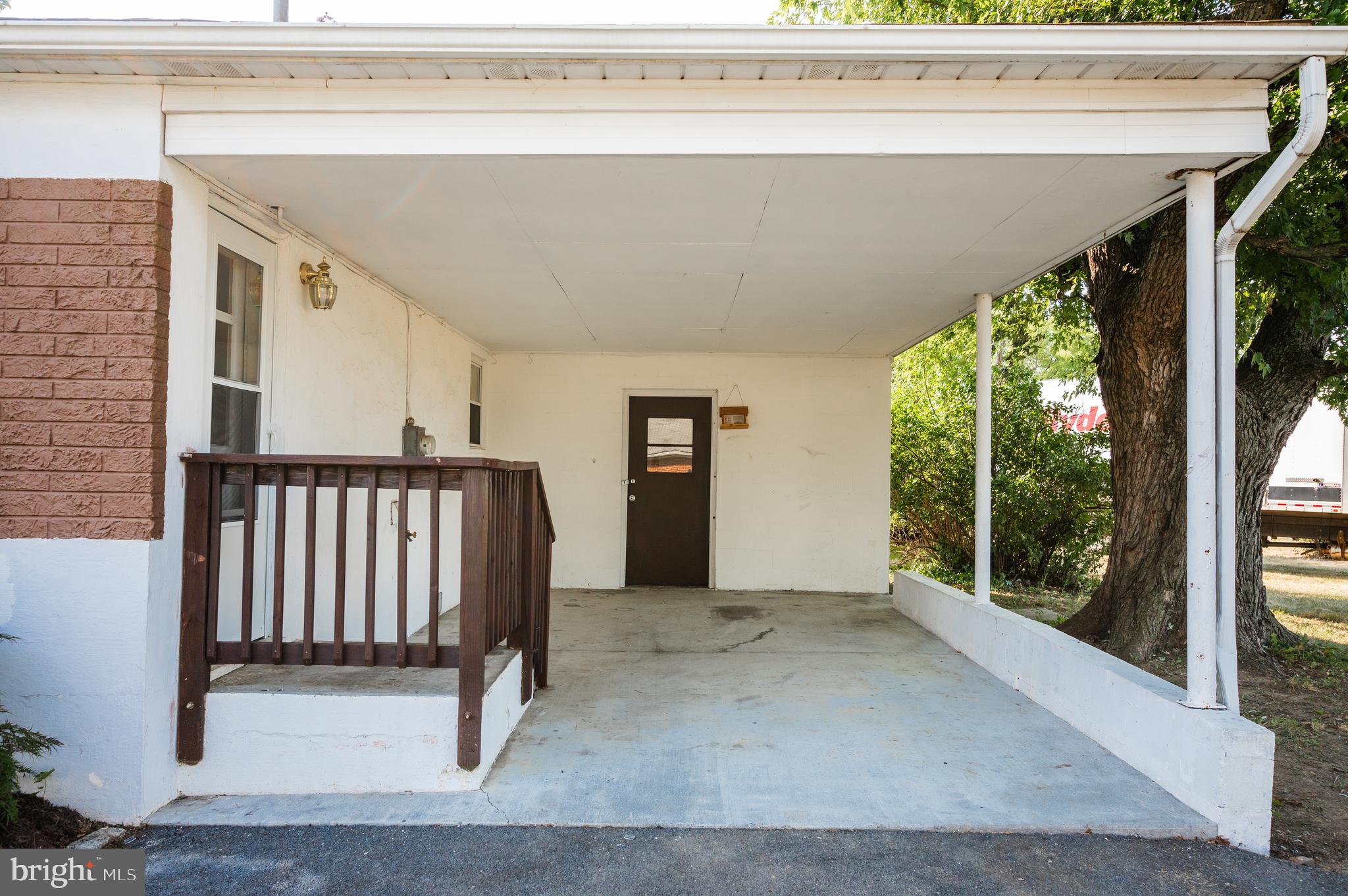 KIMBERLY G HENRY - Residential