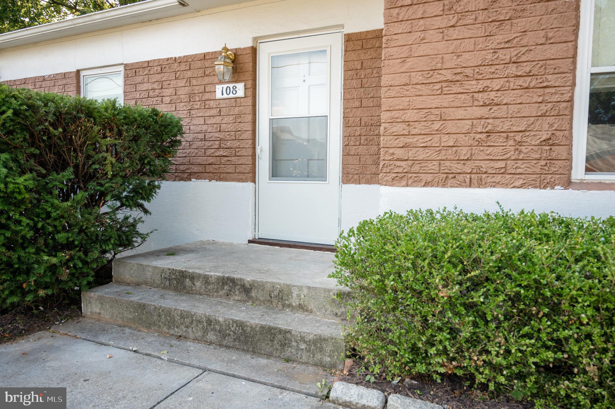 KIMBERLY G HENRY - Residential