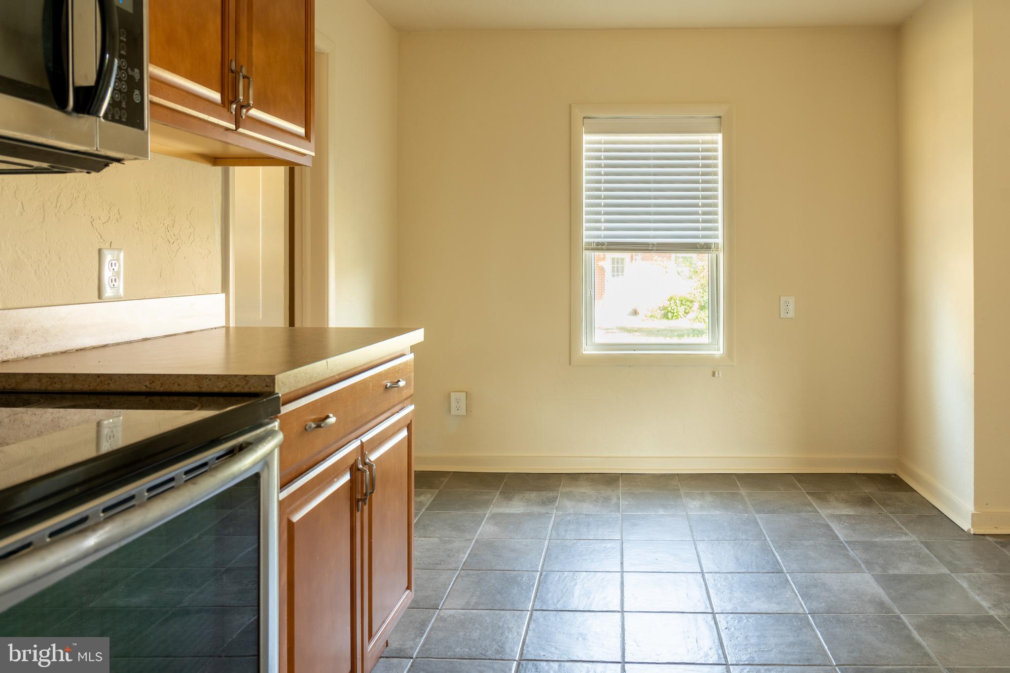 KIMBERLY G HENRY - Residential