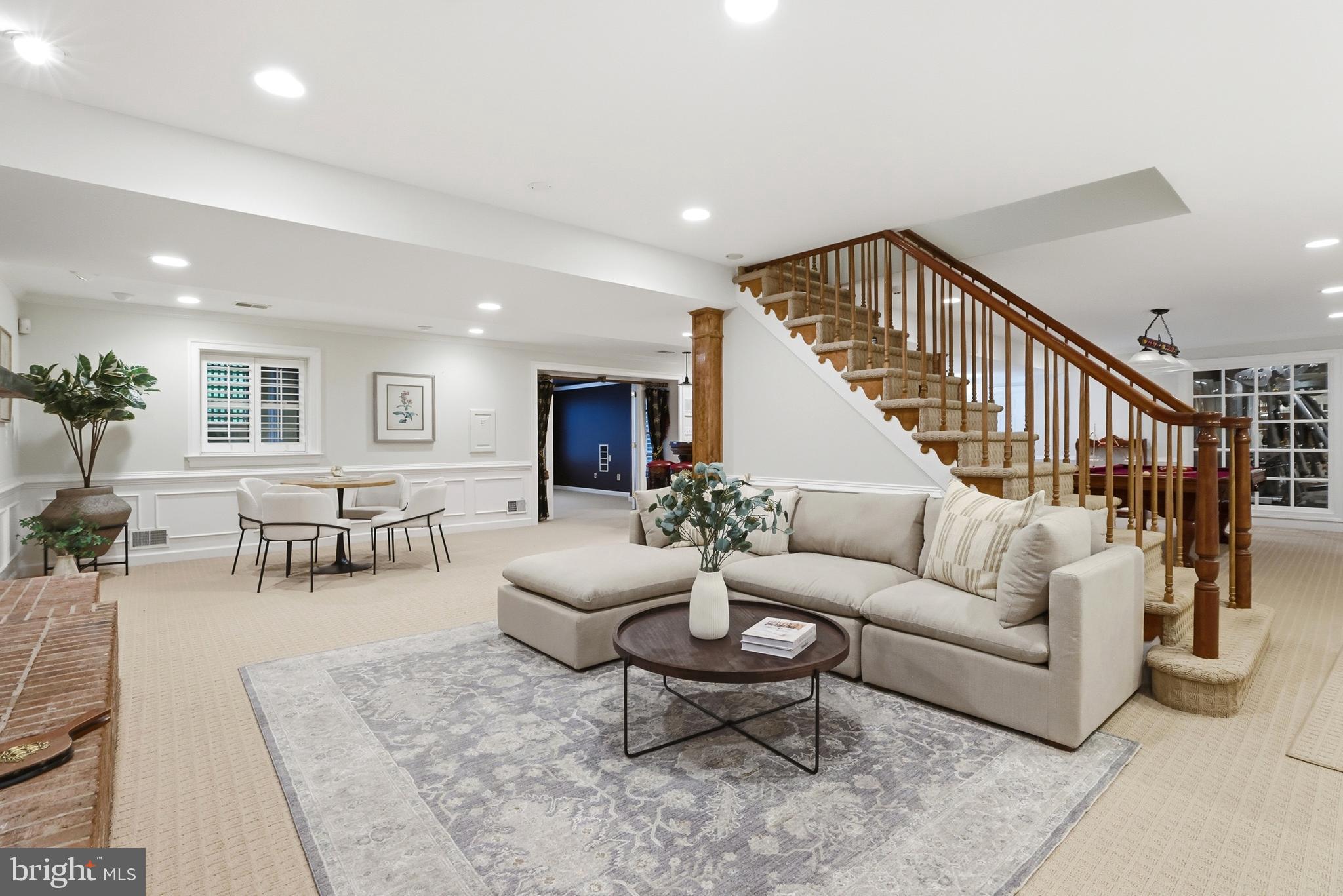FOX LAKE - Residential