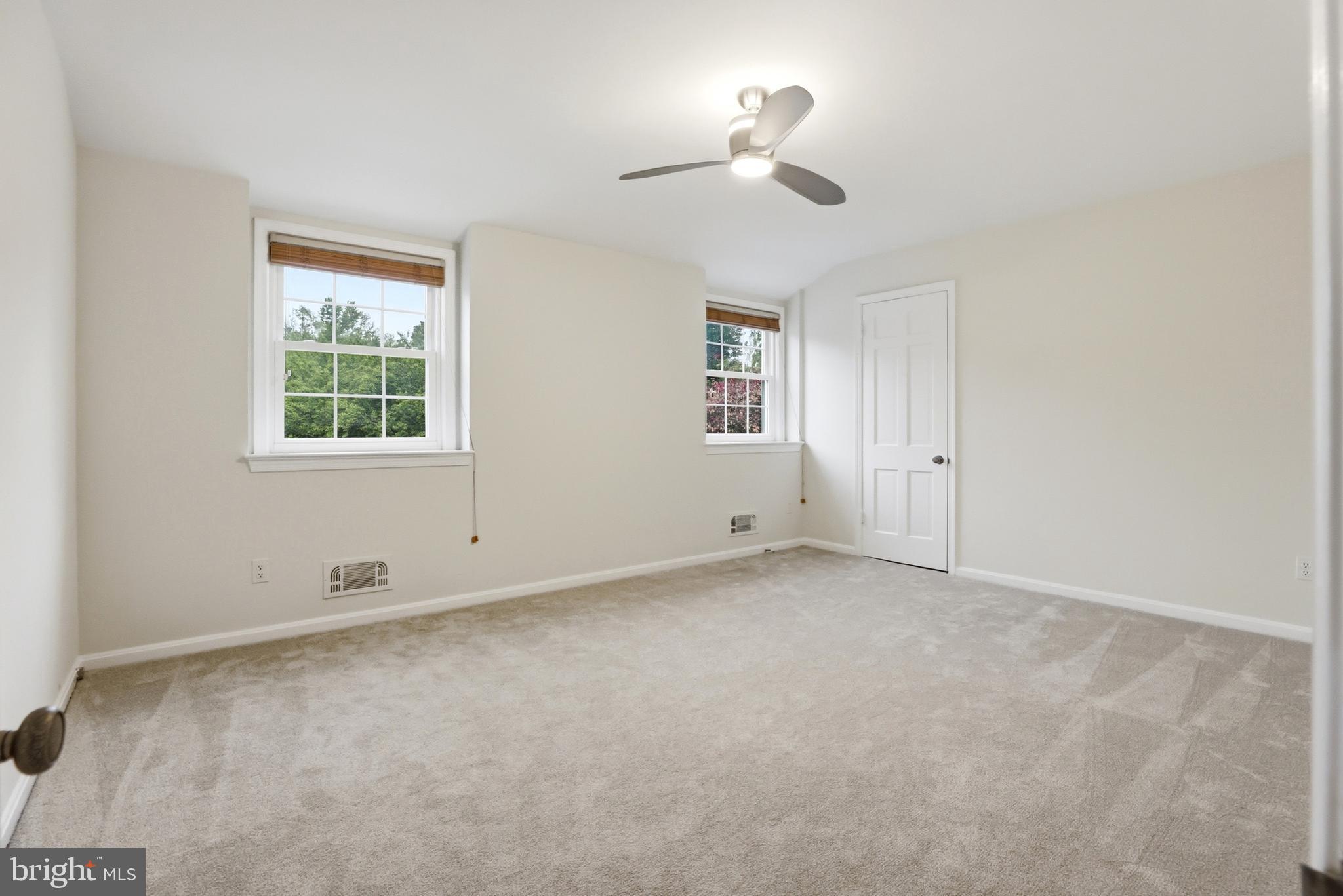 FOX LAKE - Residential