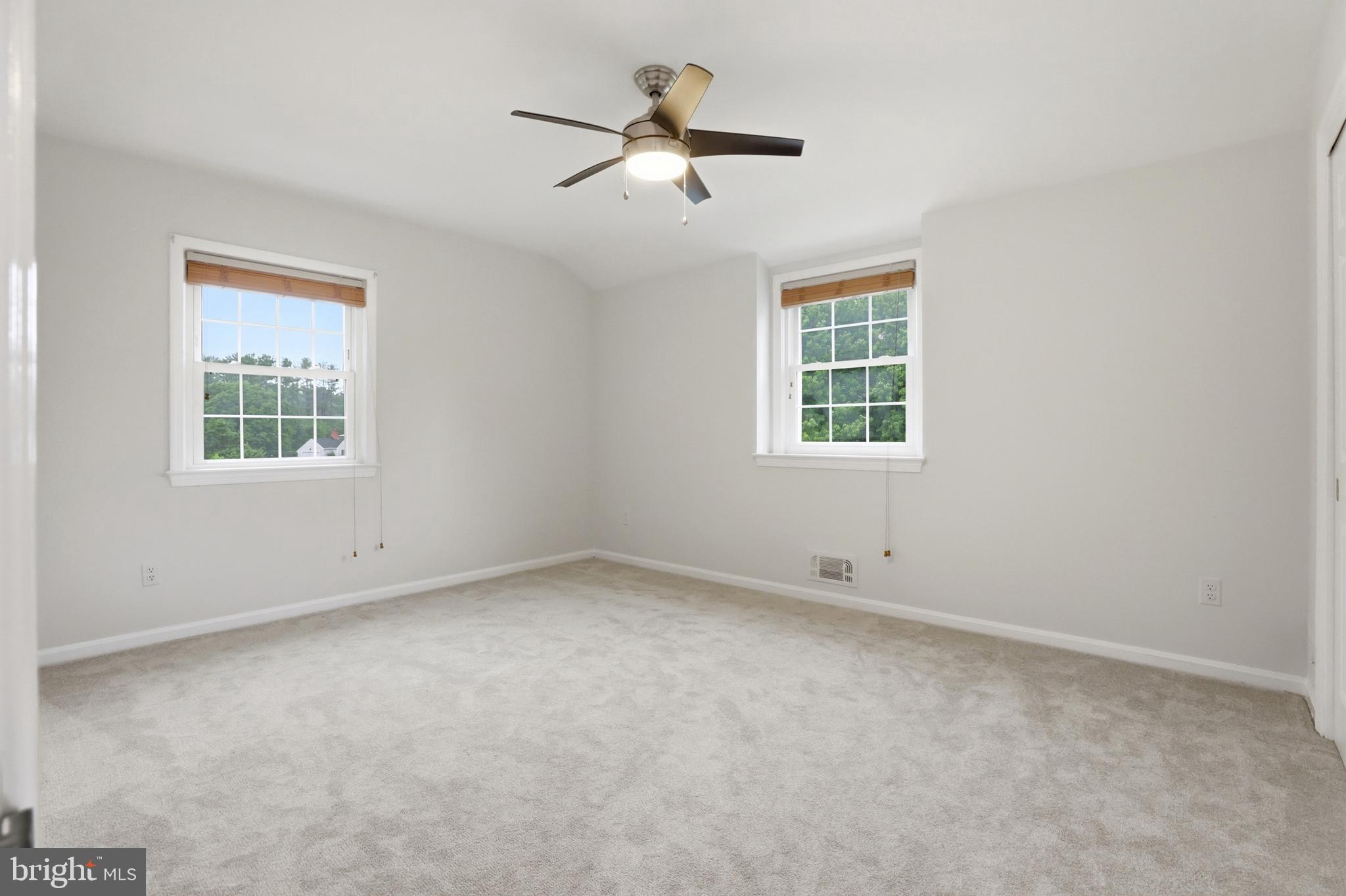FOX LAKE - Residential