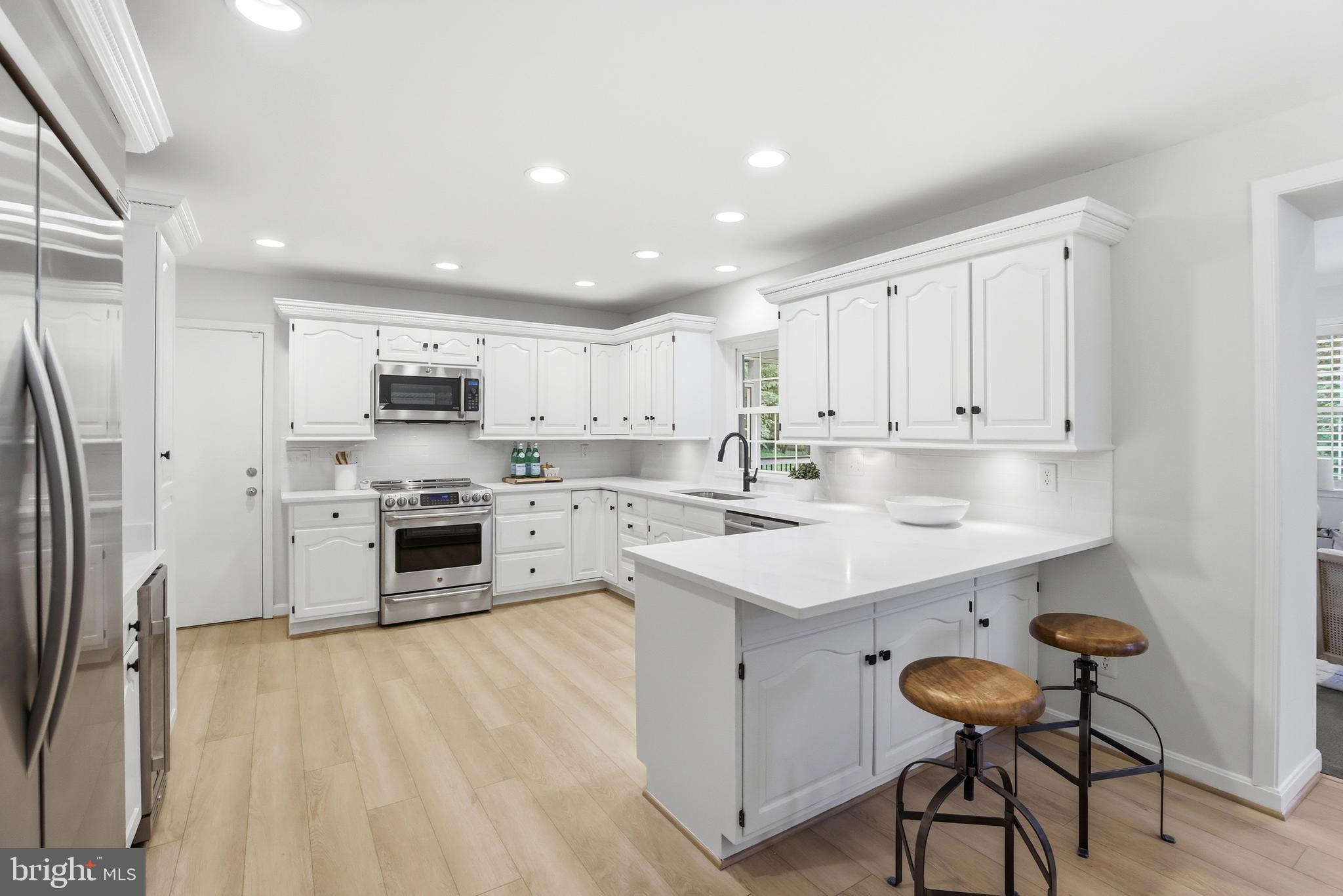 FOX LAKE - Residential