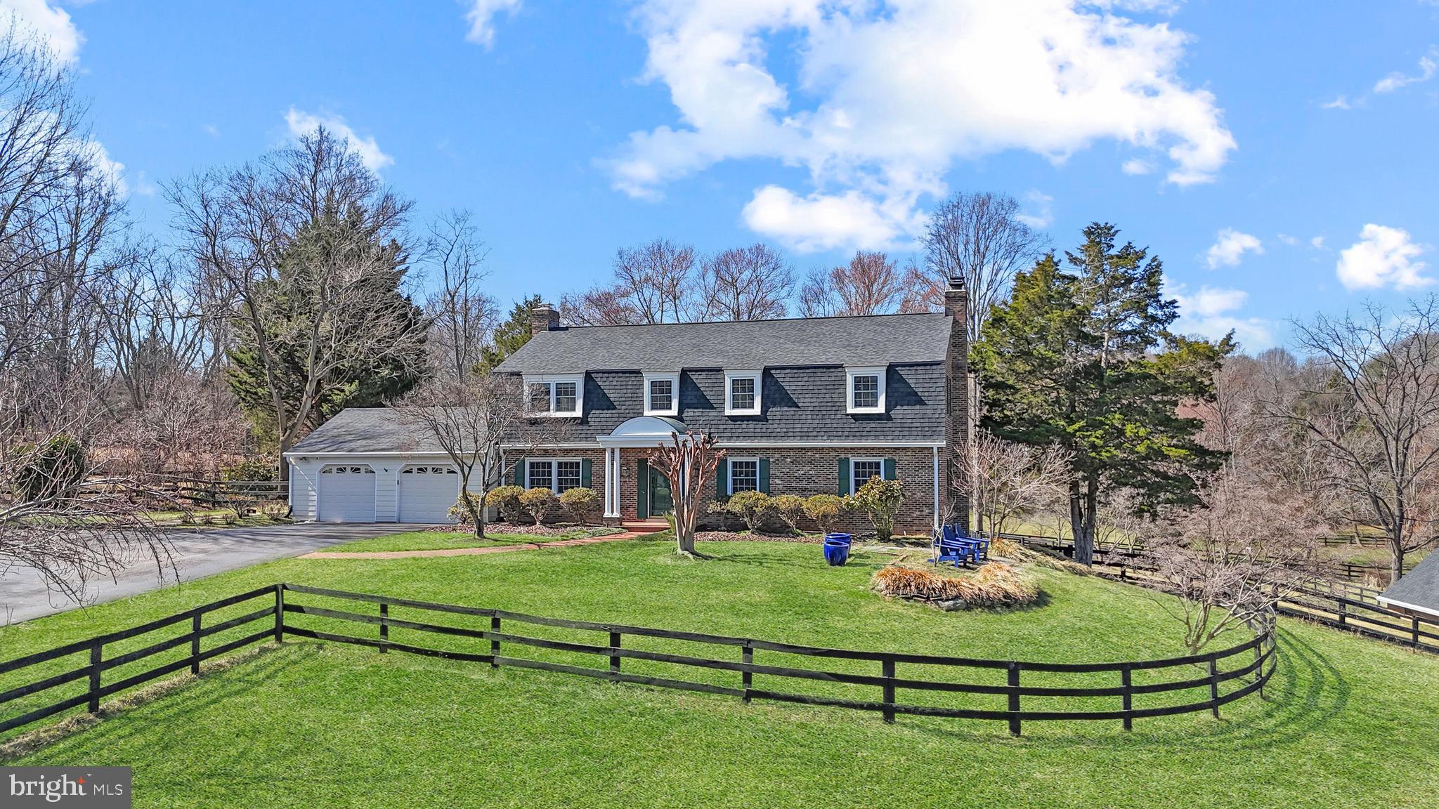 FOX LAKE - Residential