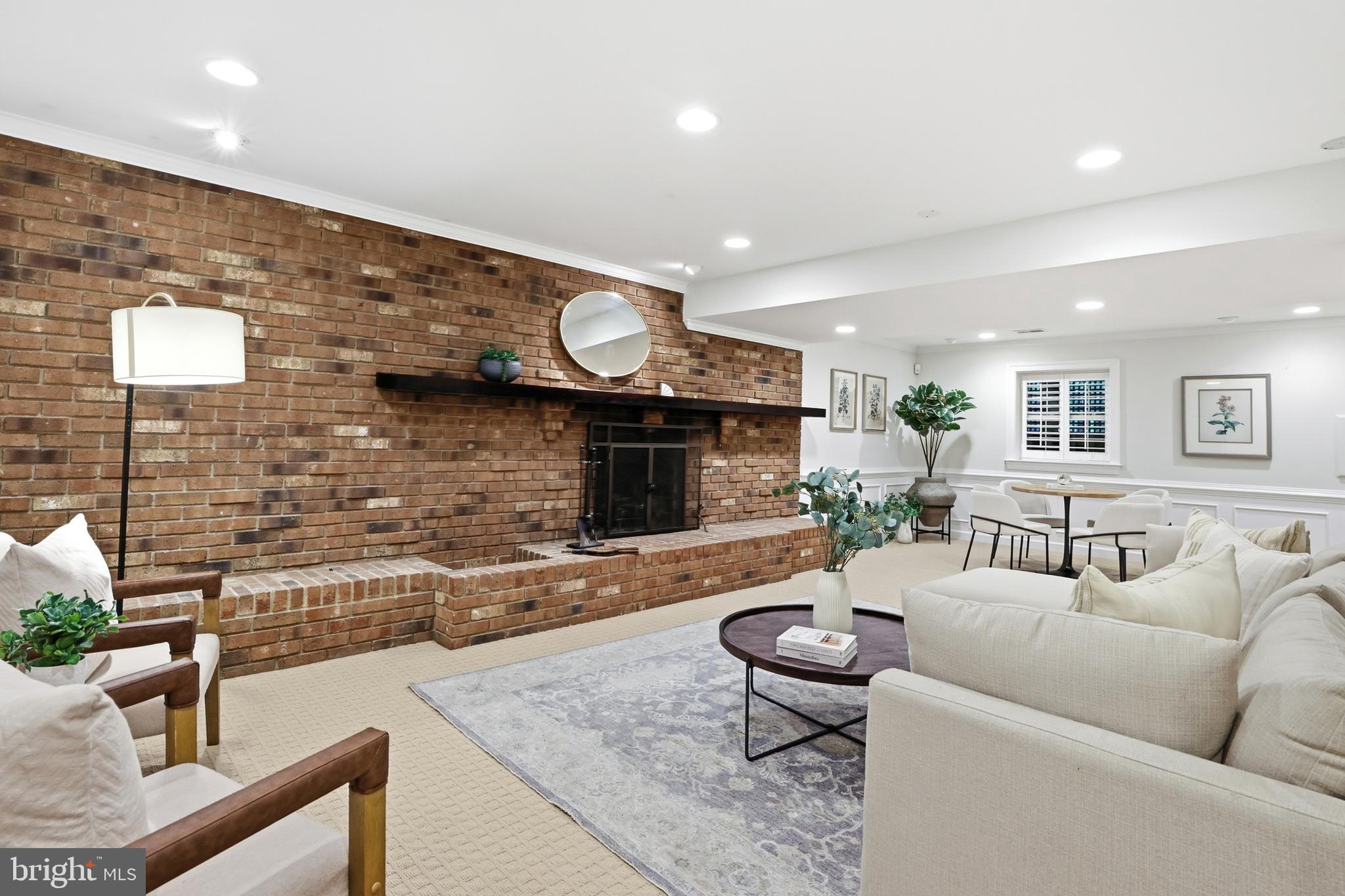 FOX LAKE - Residential
