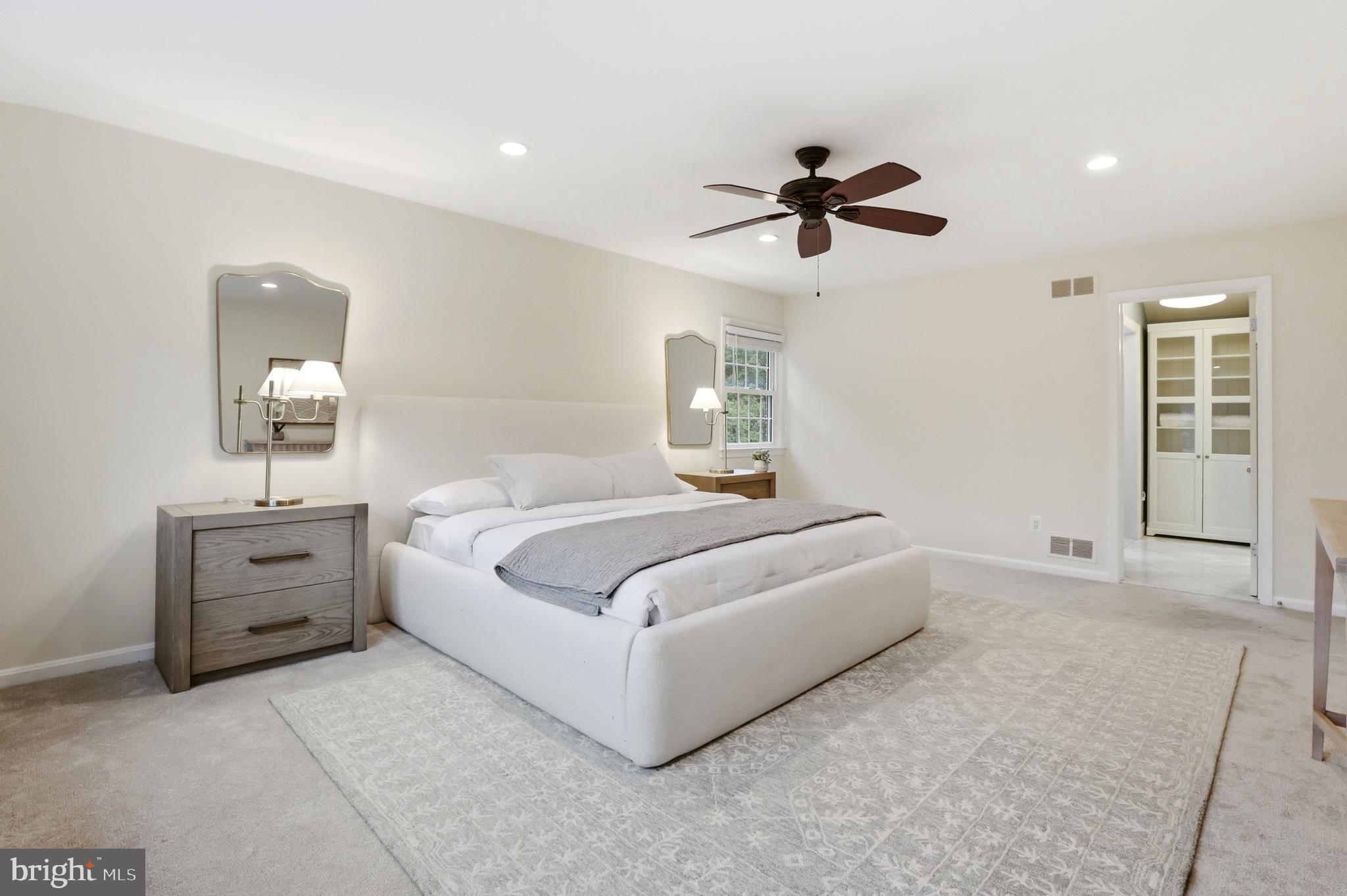 FOX LAKE - Residential