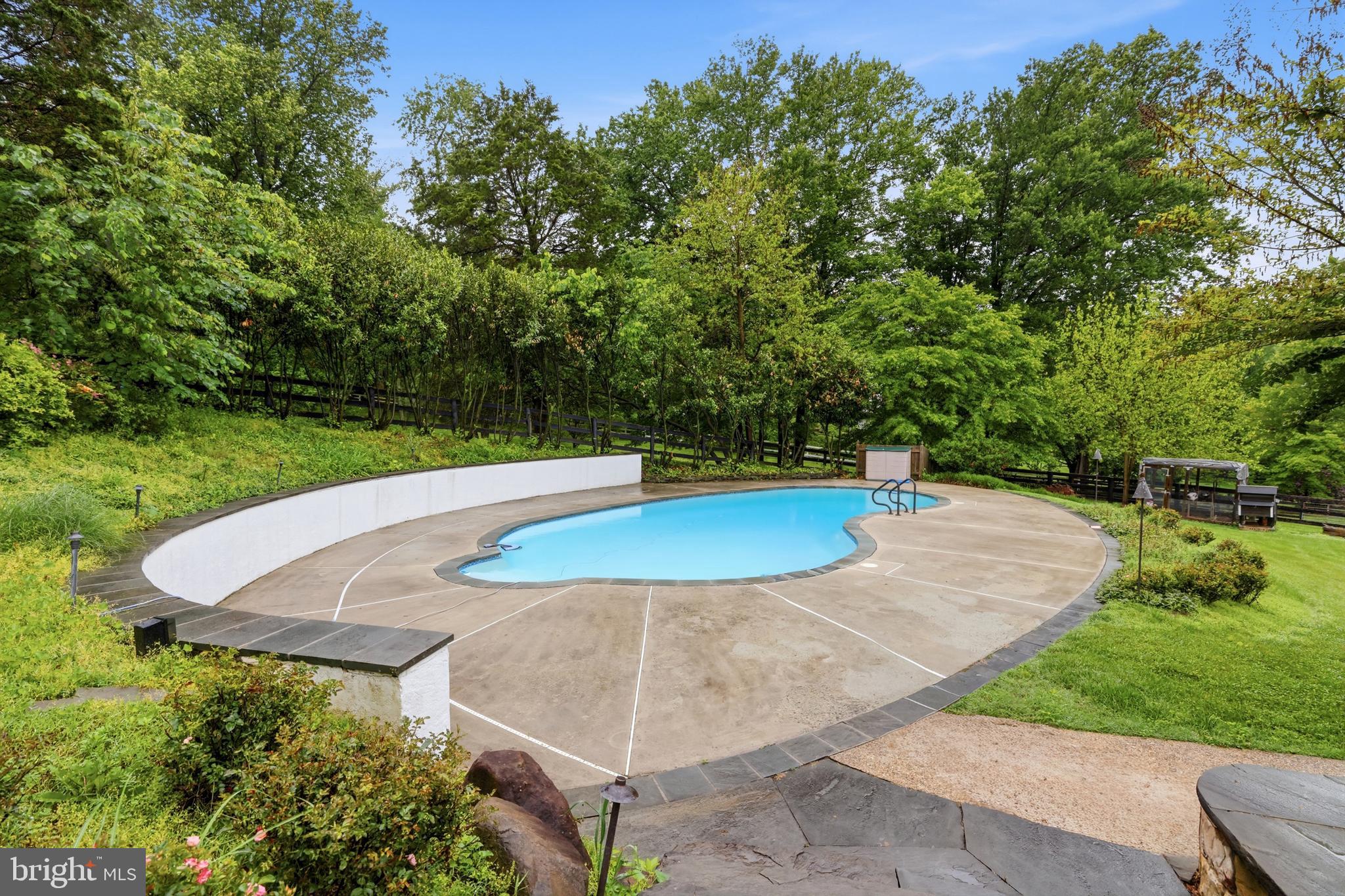 FOX LAKE - Residential