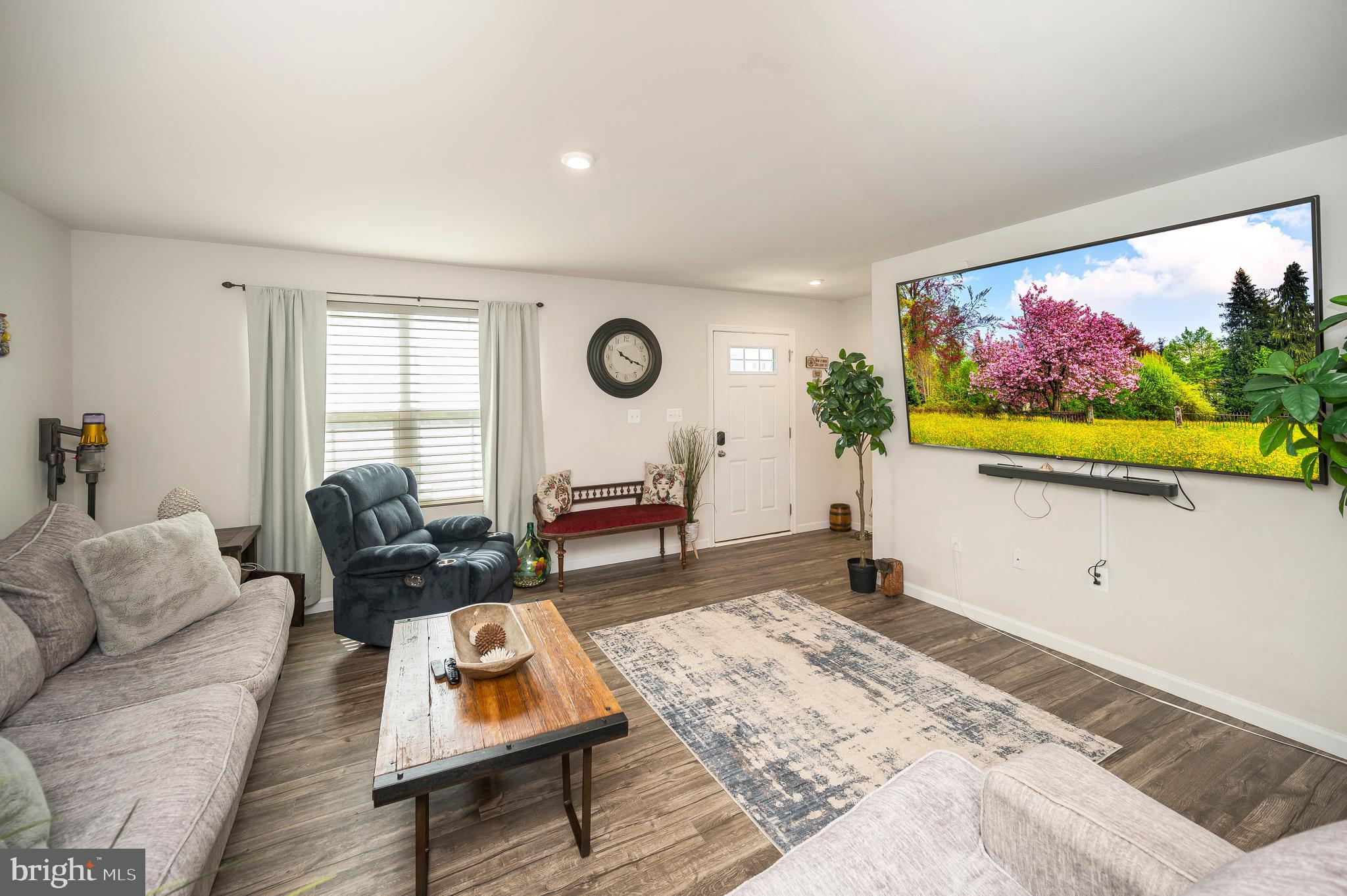 HOPYARD FARM - Residential Lease