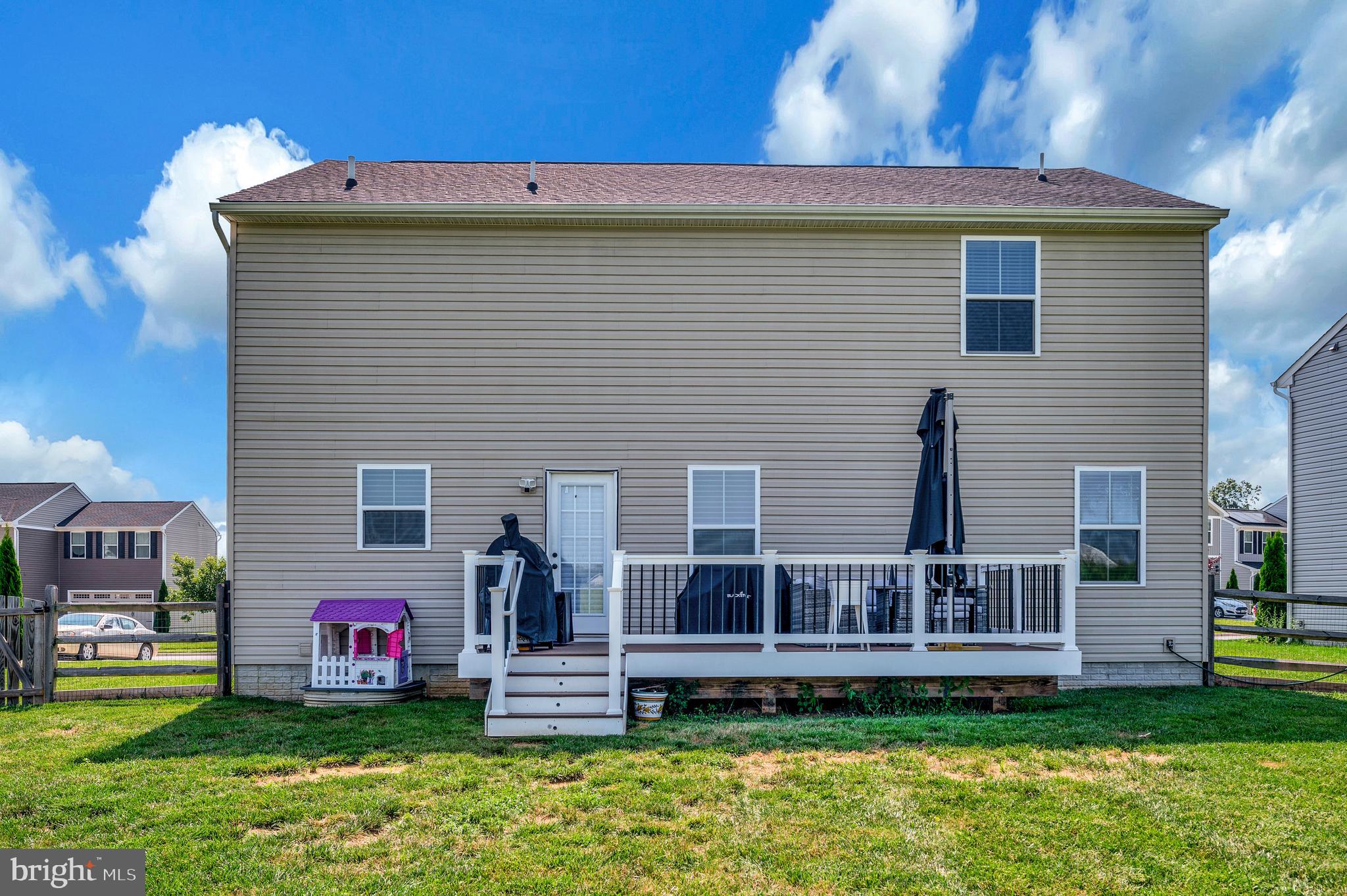 HOPYARD FARM - Residential Lease