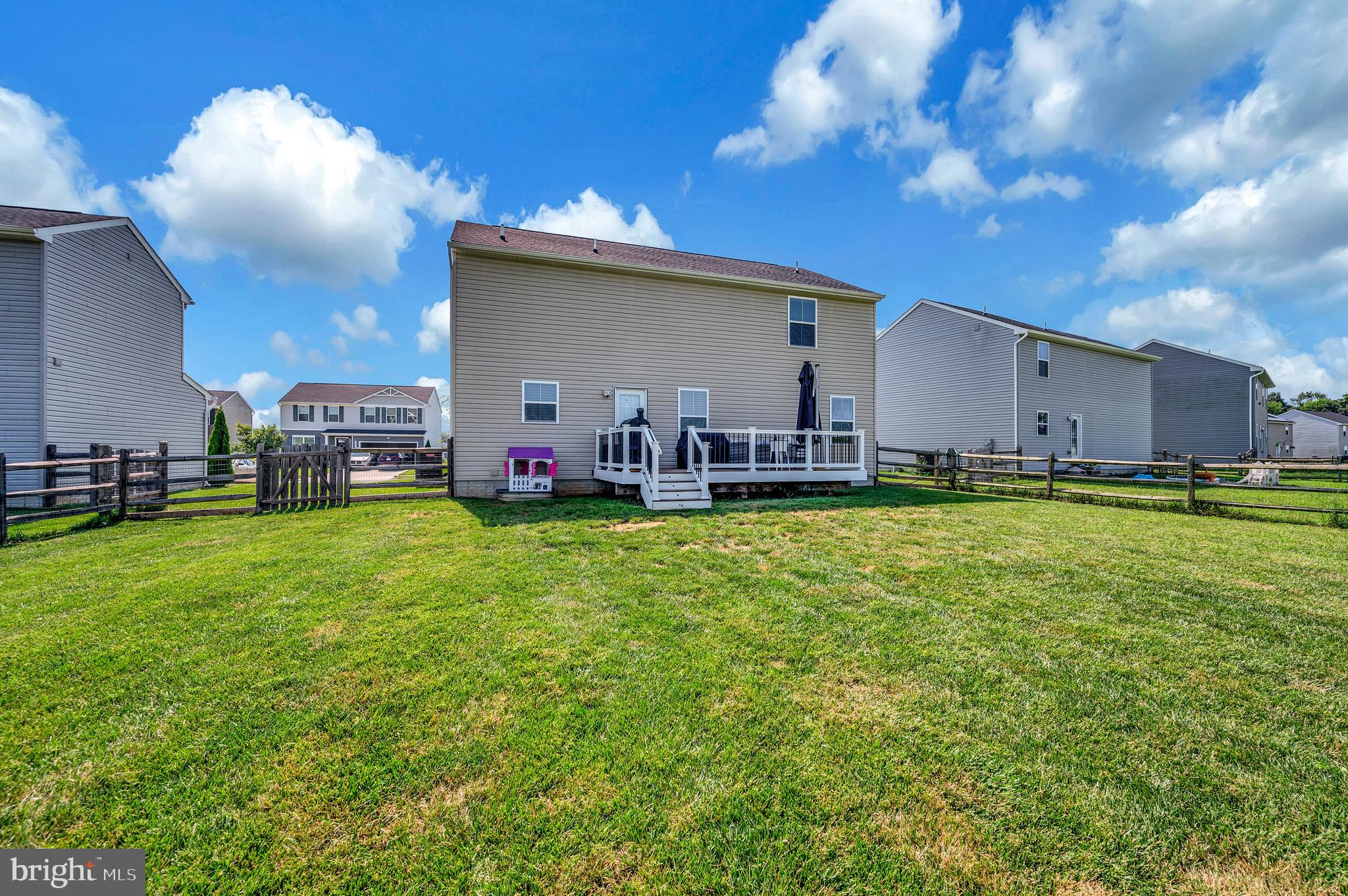 HOPYARD FARM - Residential Lease