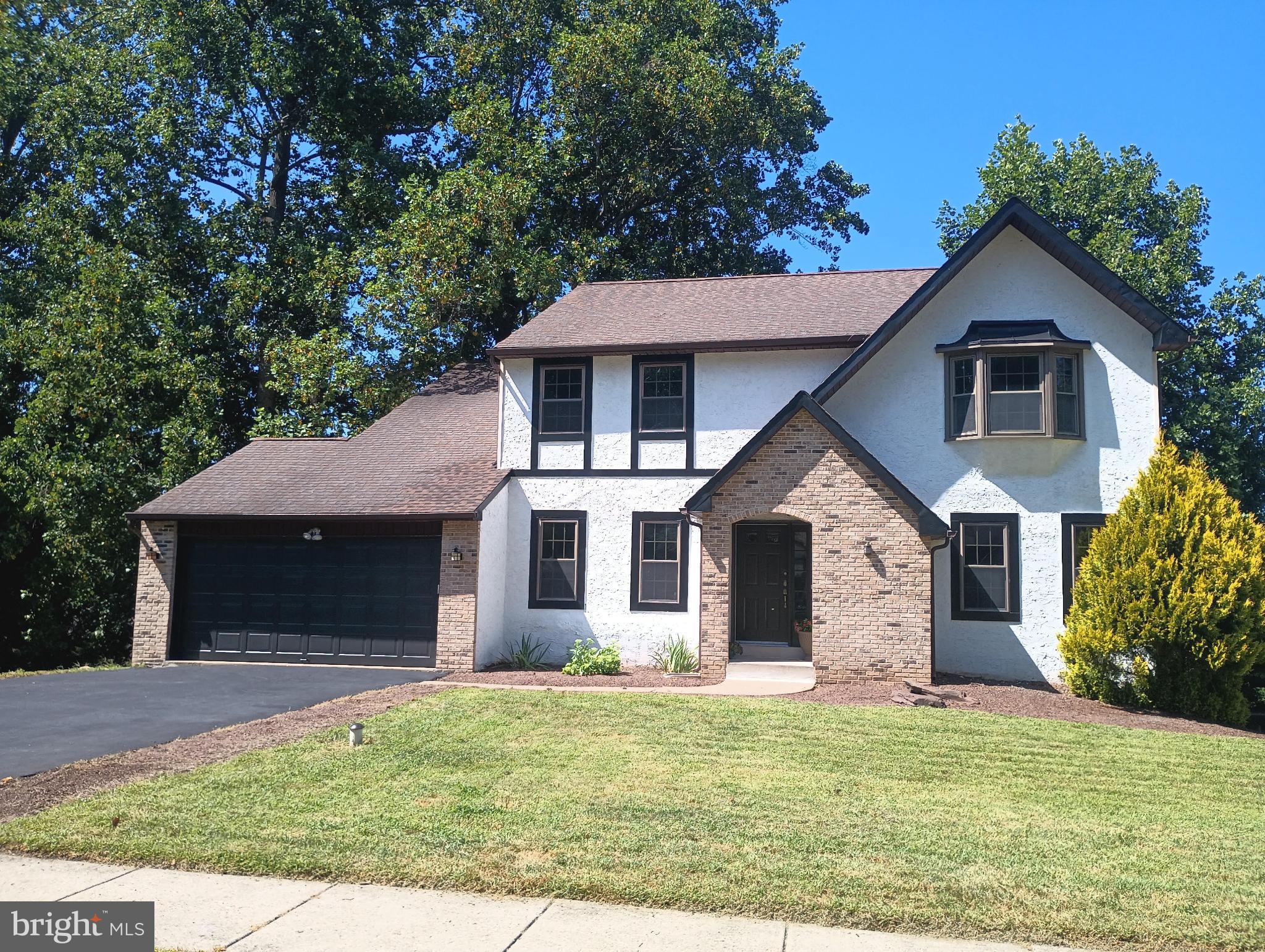 Welcome to this beautiful Bavarian-style home located in the desirable Woodlyn Crossing neighborhood.
Fully renovated.
!!!NEW kitchen, 2.5 bathroom!!!
!!!NEW Energy-efficient appliances!!!
!!!NEW HVAC and Water heater!!!
This 4-bedroom, 2.5-bath home features a finished basement with an additional 3 bed and a host of amenities. The first floor boasts a two-story foyer with a turned staircase, a formal living room, an extra-large dining room, and a contemporary kitchen equipped with tiled backsplash, stainless steel appliances, and a breakfast area. The kitchen is adjoined by a family room with large windows. Two sliding doors provide access to the beautiful deck . Upstairs, the large master suite includes a master bath and a walk-in closet. The finished basement offers three versatile areas: a great room perfect for office, entertaining or as a playroom, and a storage space. Additional features of this home include NEW engineering floors, spotlights. Two-car garage with an expanded driveway for extra parking. The community offers an Olympic-sized pool, a baby pool, tennis and pickleball courts, tot lots, playgrounds, and beautiful lakes with water fountains. Conveniently located near Playwicki Farm and Playwicki Park, major roads, shopping, and restaurants, this home has it all.