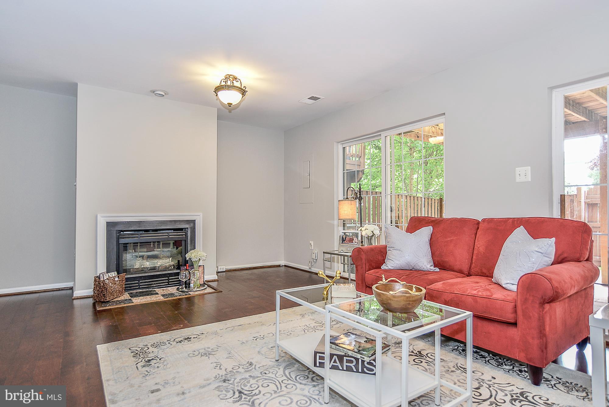 GREAT FALLS CHASE - Residential Lease