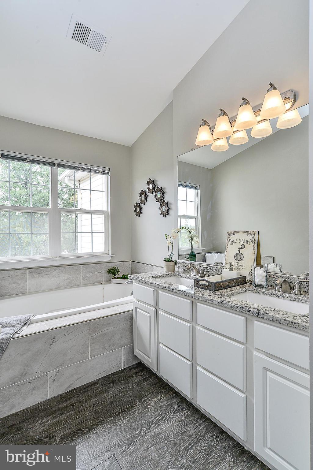 GREAT FALLS CHASE - Residential Lease