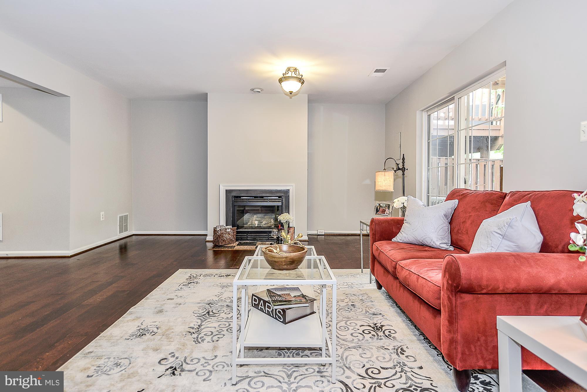 GREAT FALLS CHASE - Residential Lease