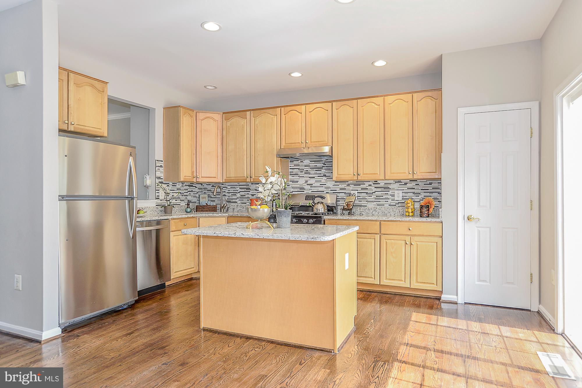 GREAT FALLS CHASE - Residential Lease