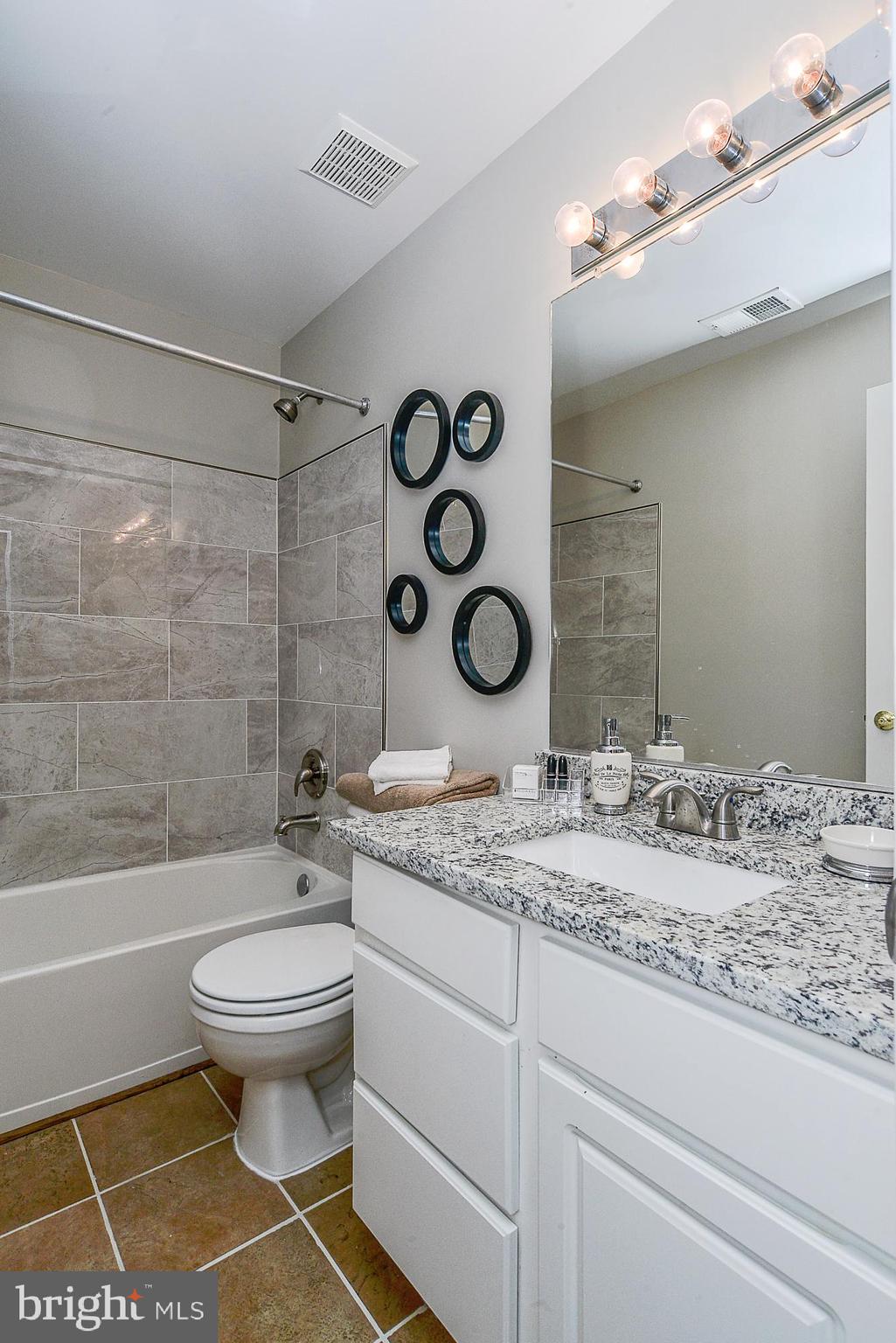 GREAT FALLS CHASE - Residential Lease