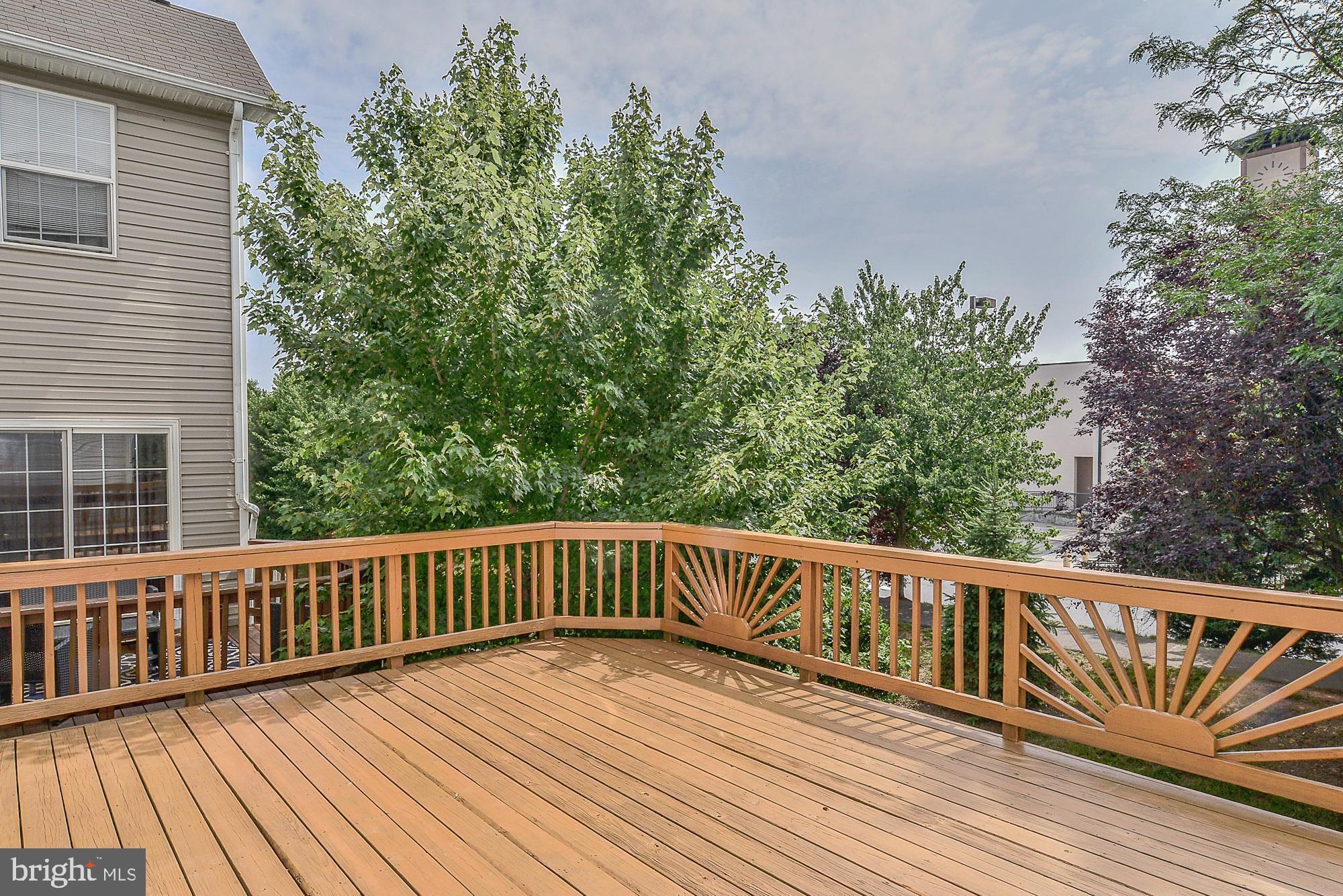 GREAT FALLS CHASE - Residential Lease