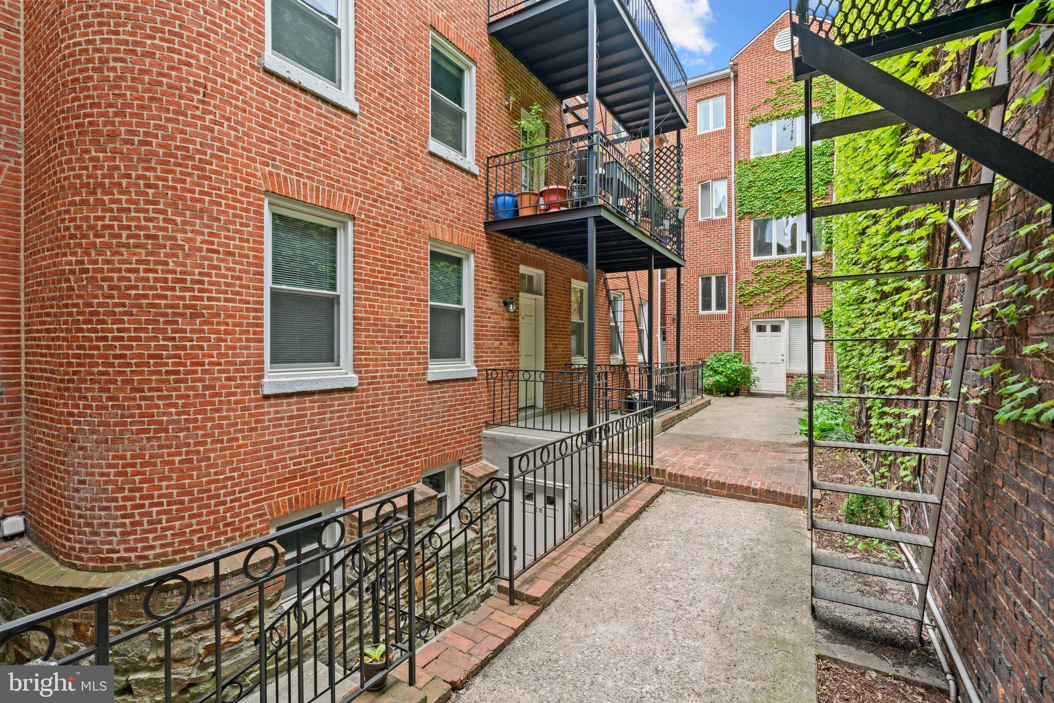 MOUNT VERNON PLACE HISTORIC DISTRICT - Residential