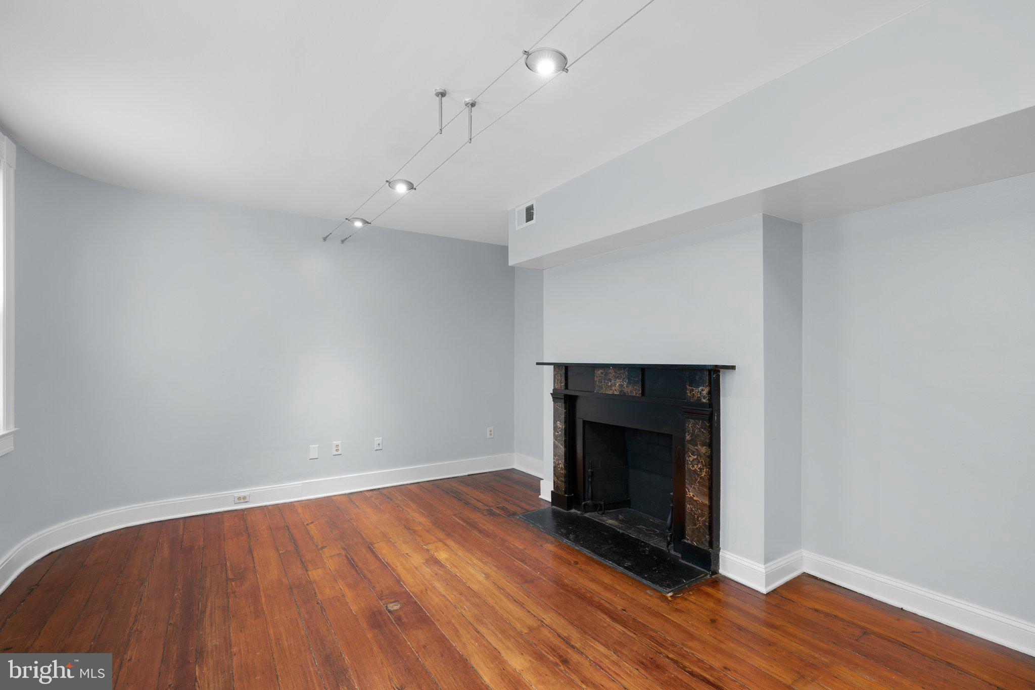 MOUNT VERNON PLACE HISTORIC DISTRICT - Residential