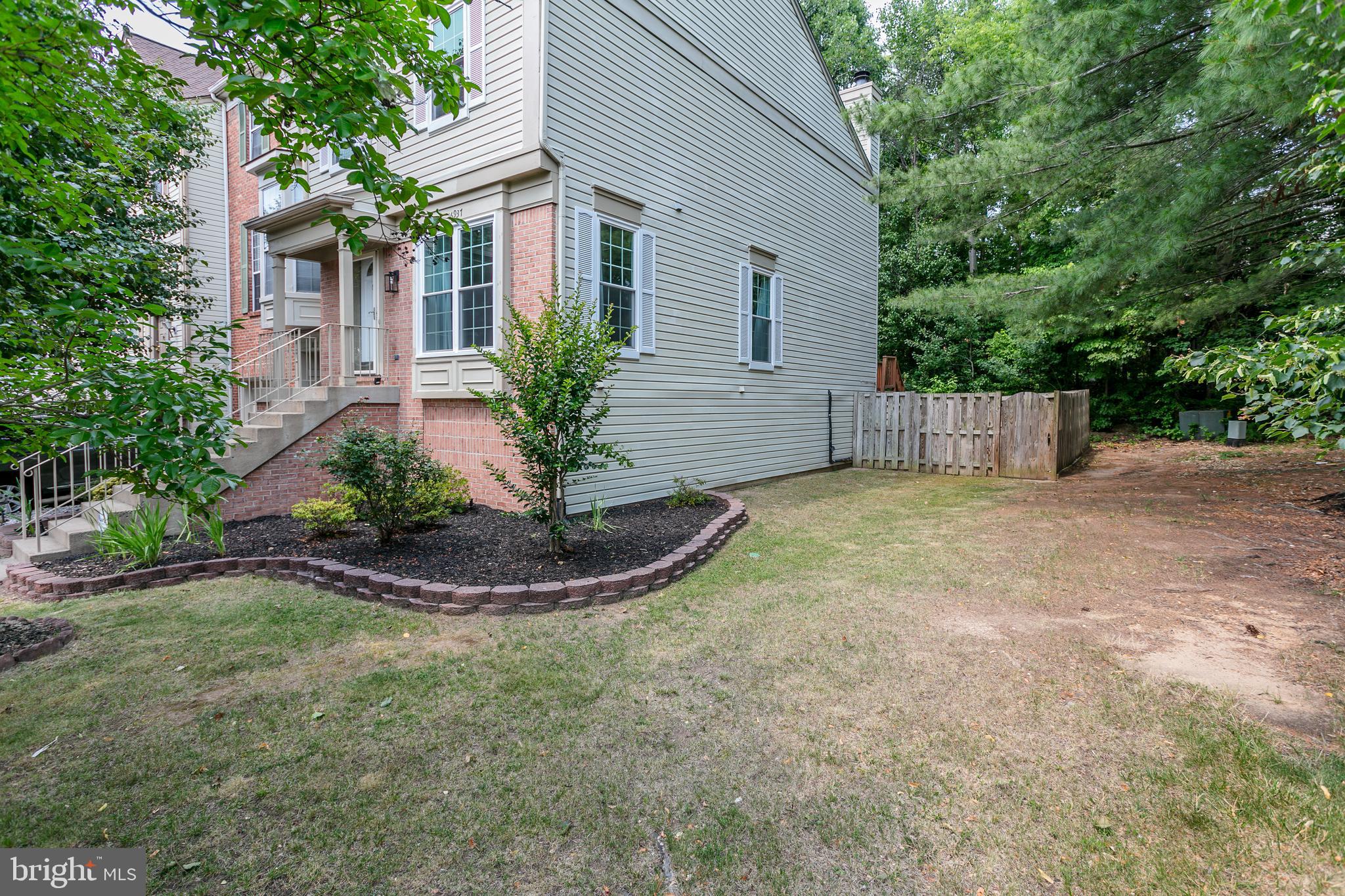 RIVER OAKS - Residential