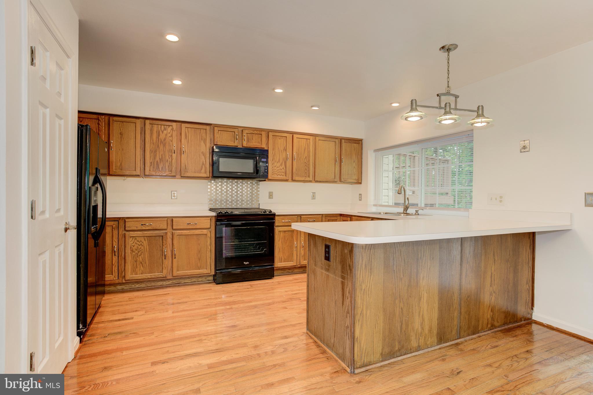 RIVER OAKS - Residential