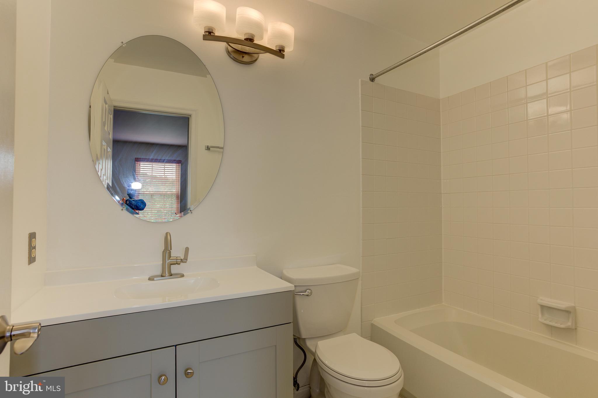 RIVER OAKS - Residential