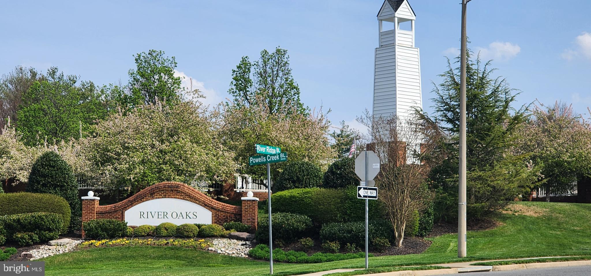 RIVER OAKS - Residential