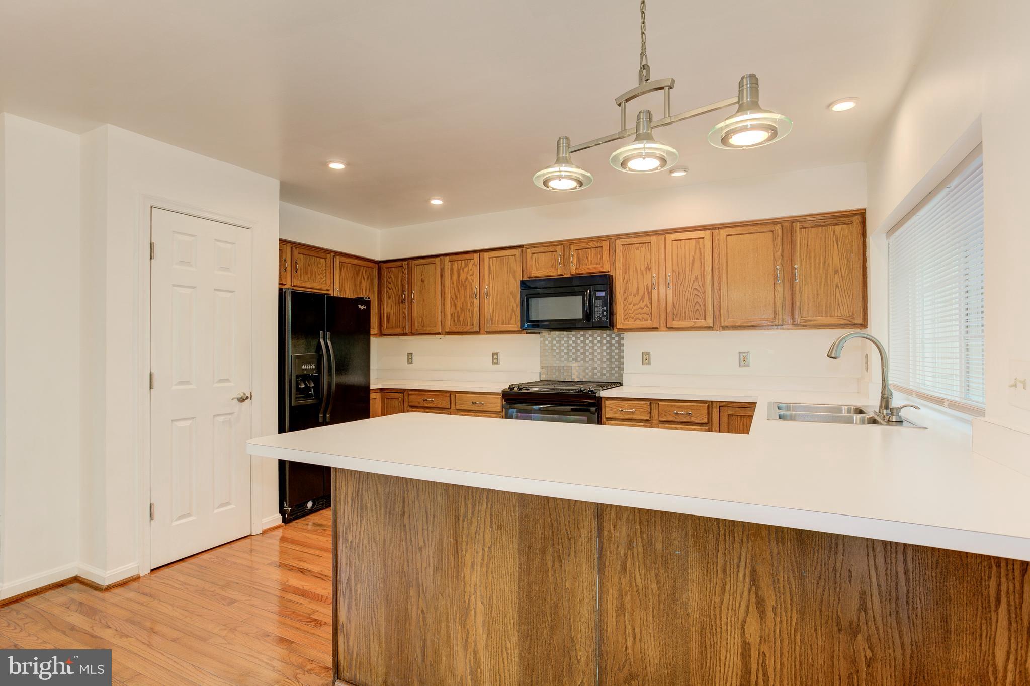 RIVER OAKS - Residential