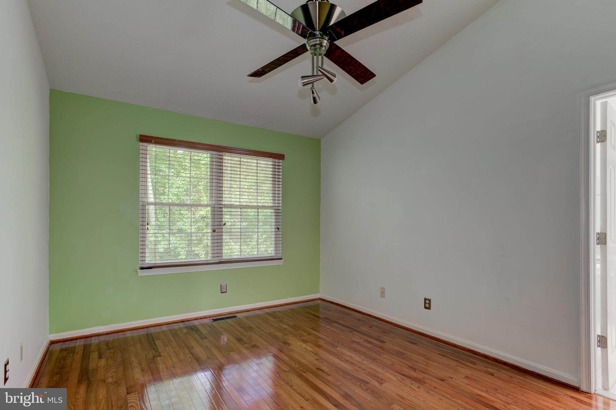 RIVER OAKS - Residential