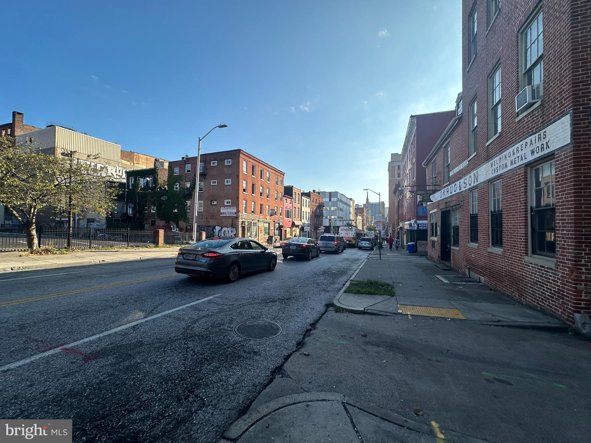 DOWNTOWN - Commercial Sale