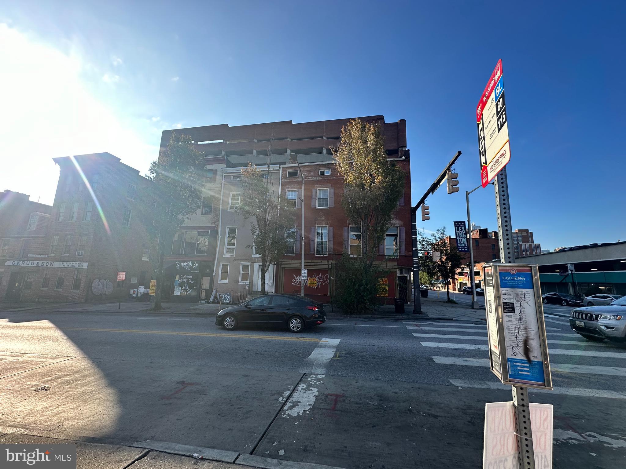 DOWNTOWN - Commercial Sale
