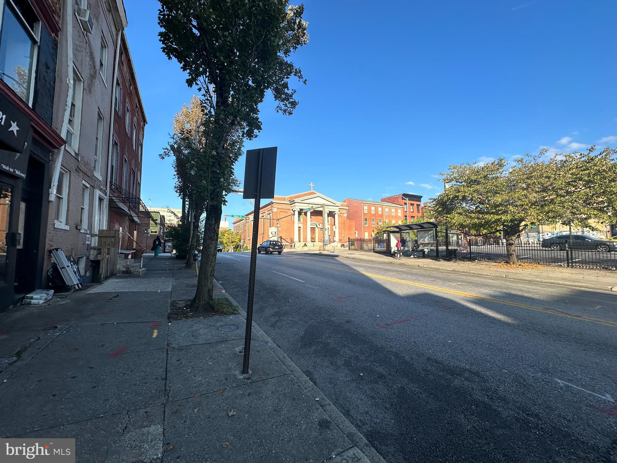 DOWNTOWN - Commercial Sale