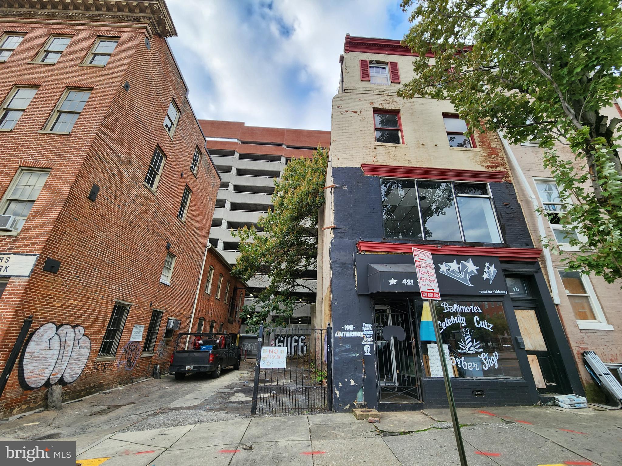 DOWNTOWN - Commercial Sale