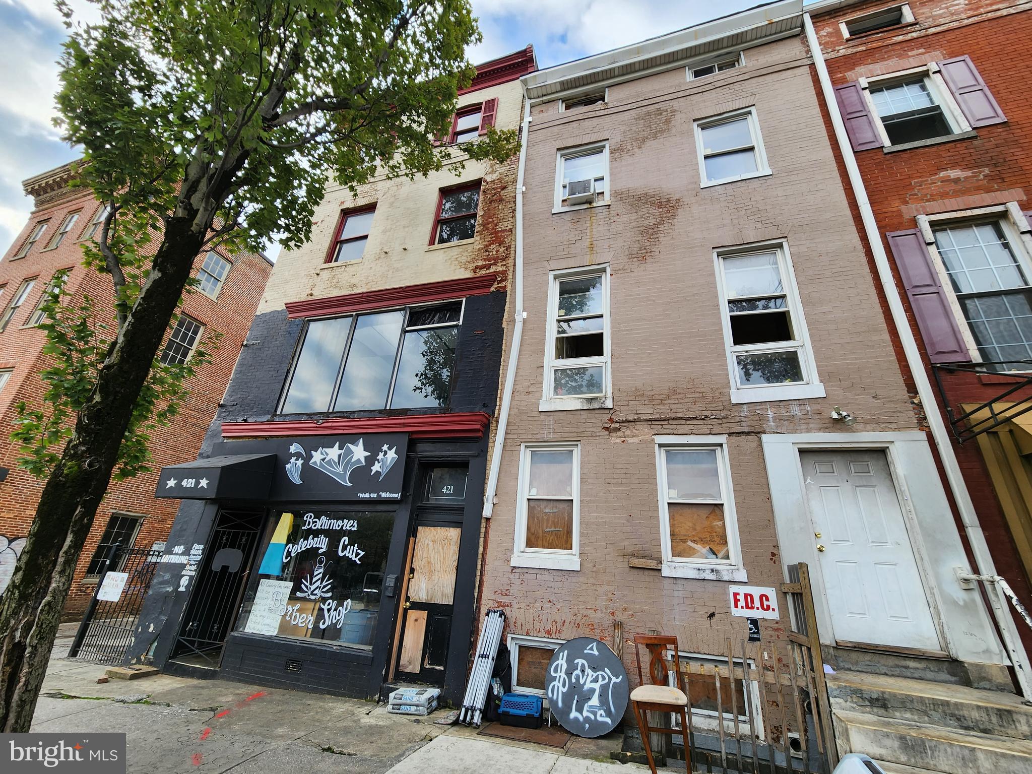 DOWNTOWN - Commercial Sale