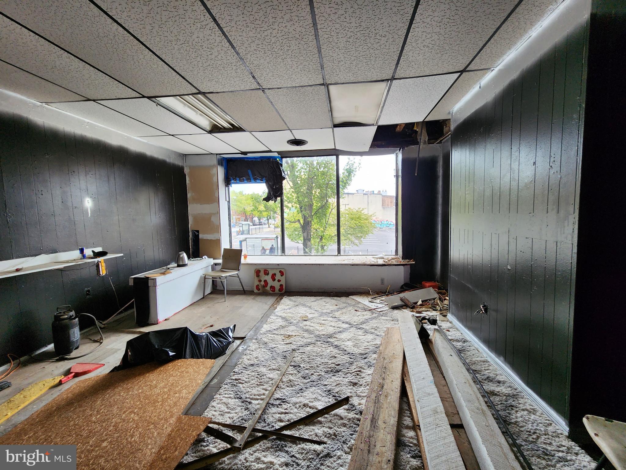 DOWNTOWN - Commercial Sale