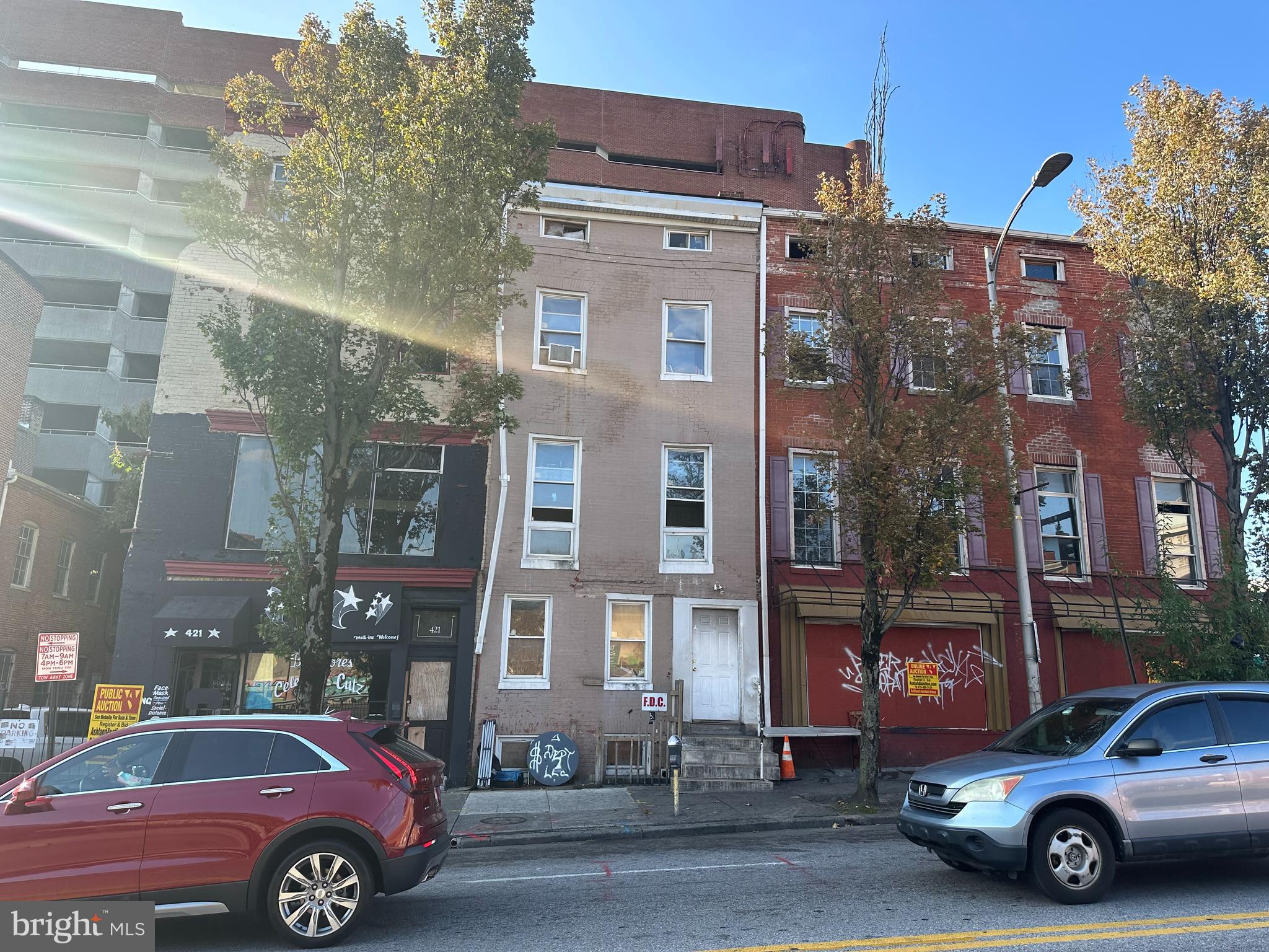 DOWNTOWN - Commercial Sale